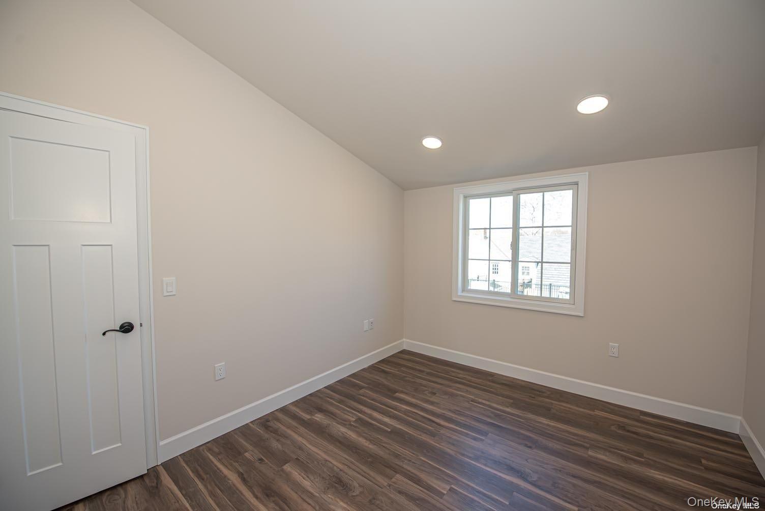 #11 photo, 1090 New York Avenue, Huntington Station , NY 11746