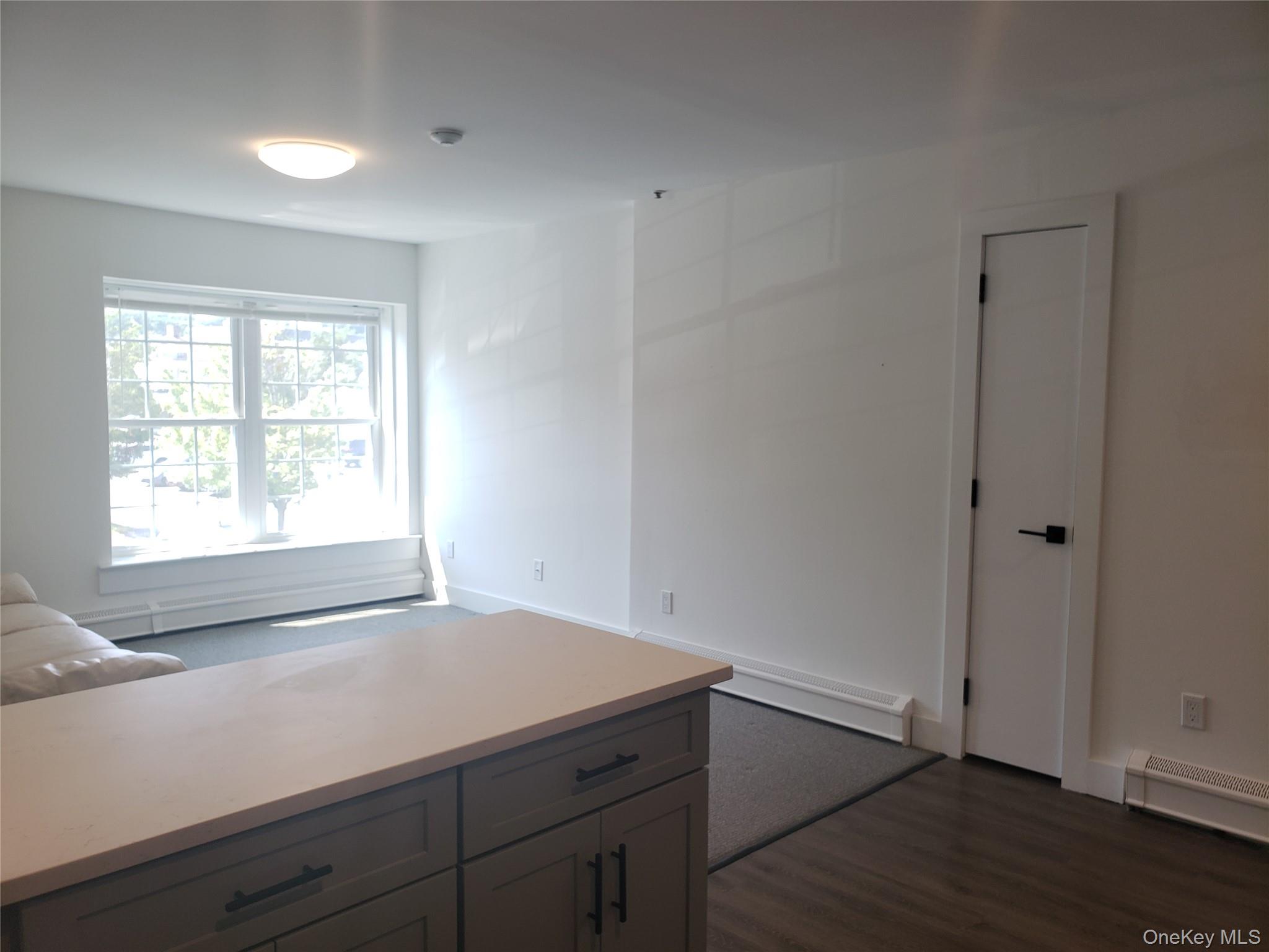 #4 photo, 100 Mariners Way, 롱 아일랜드 Port Jefferson , NY 11777