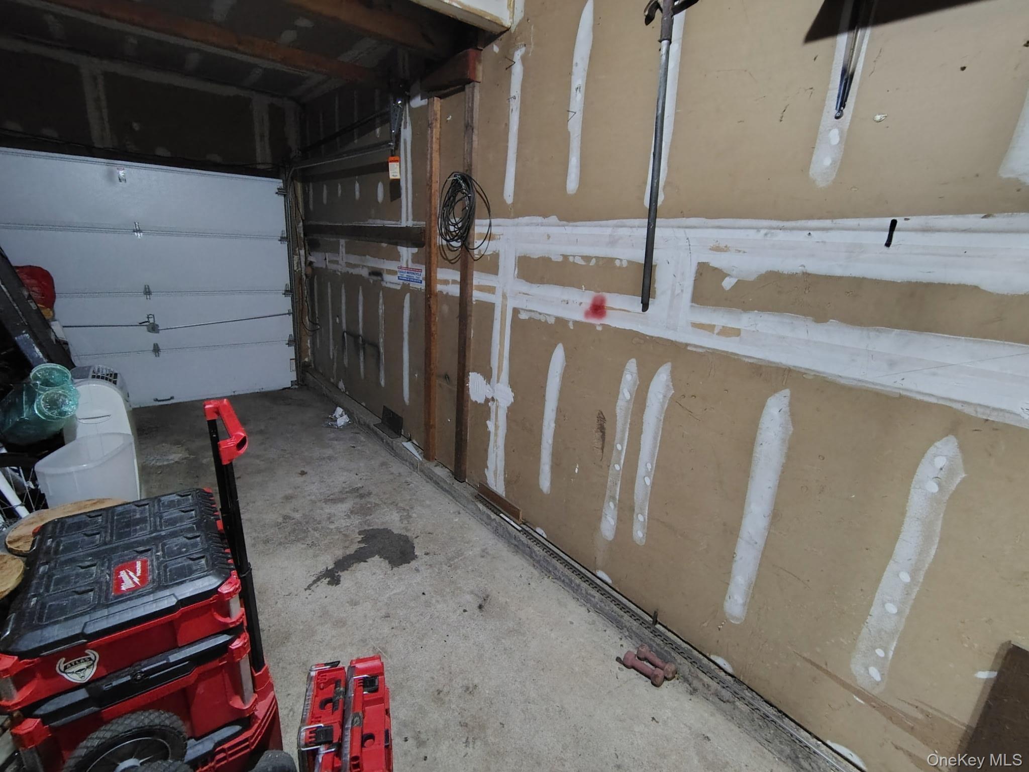 #12 photo, 122 W 1st Street, מחוז סאפוק Deer Park , NY 11729