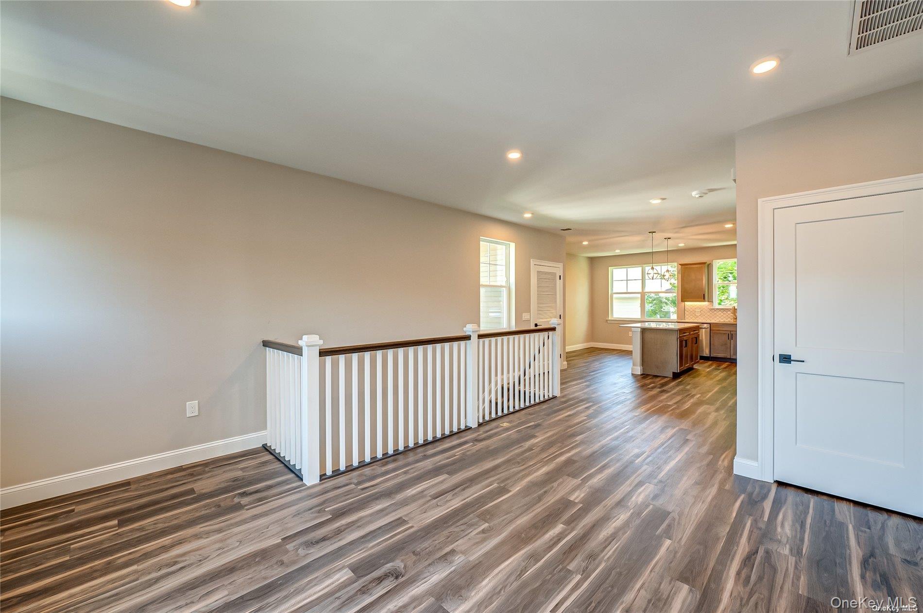 #6 photo, 1 Conklin Street, Farmingdale , NY 11735