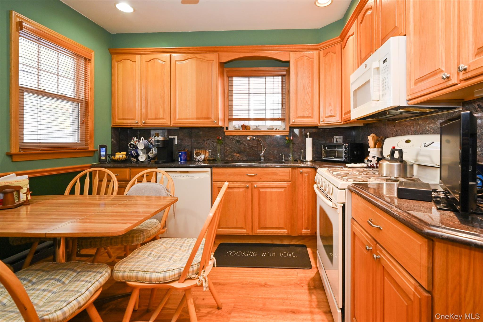 #3 photo, 12513 6th Avenue, College Point , NY 11356