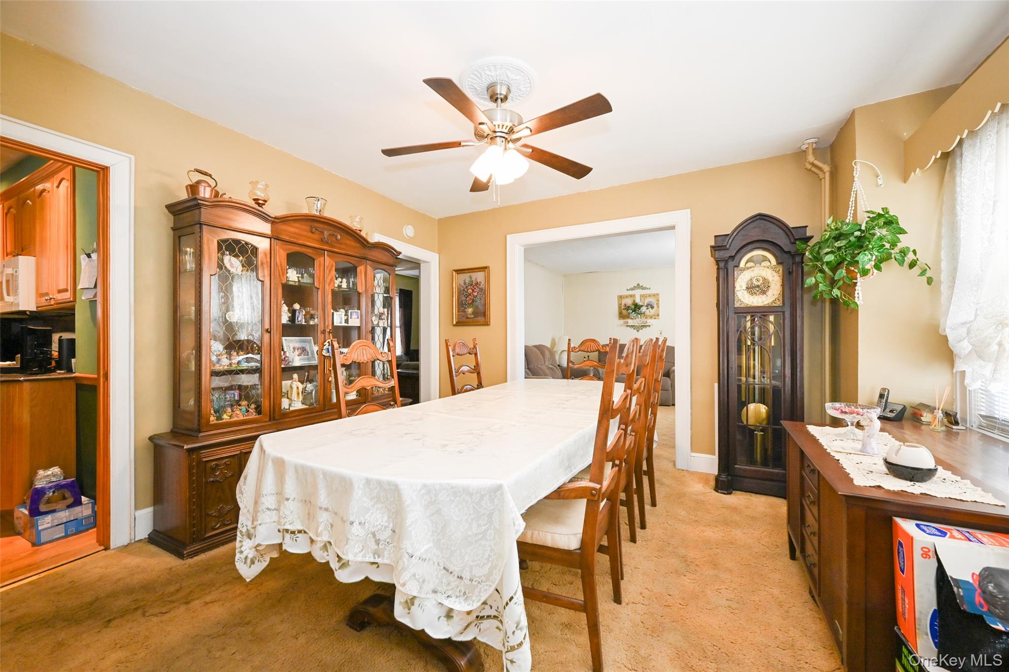 #6 photo, 12513 6th Avenue, College Point , NY 11356