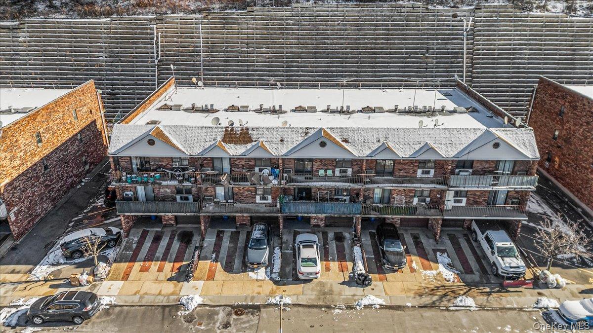 #18 photo, 6607 242nd Street, קווינס Little Neck , NY 11362