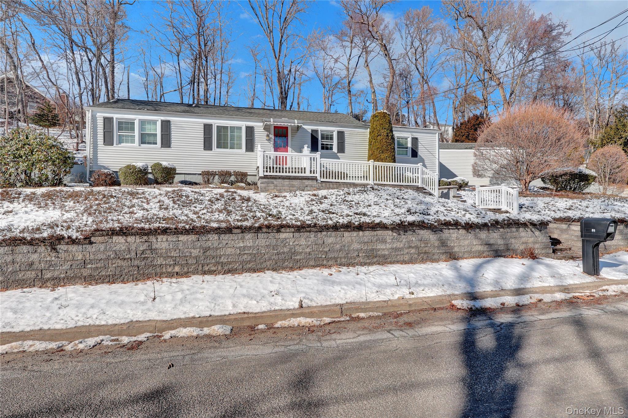 #1 photo, 81 Oakside Road, Smithtown , NY 11787