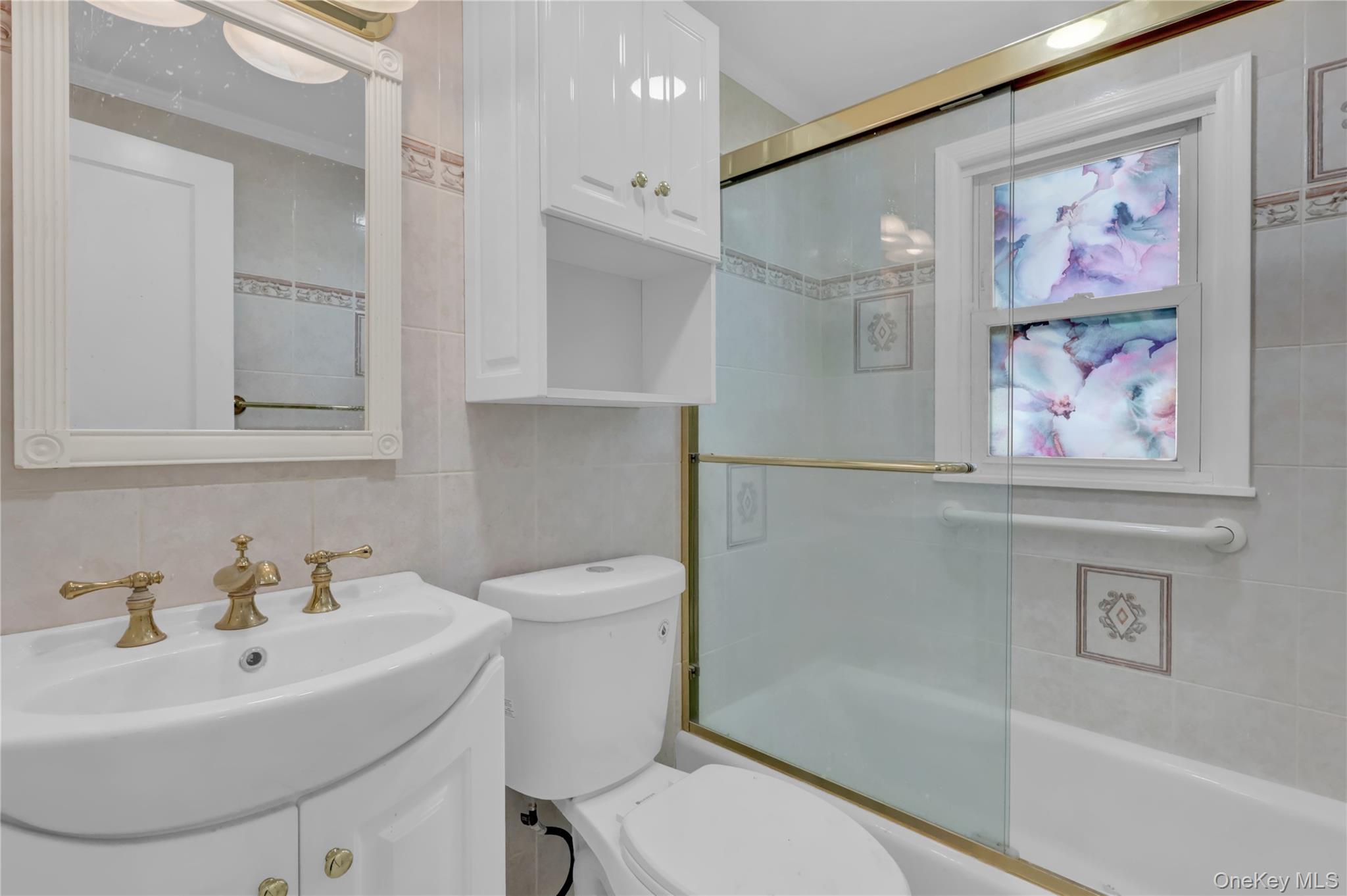 #12 photo, 81 Oakside Road, Smithtown , NY 11787