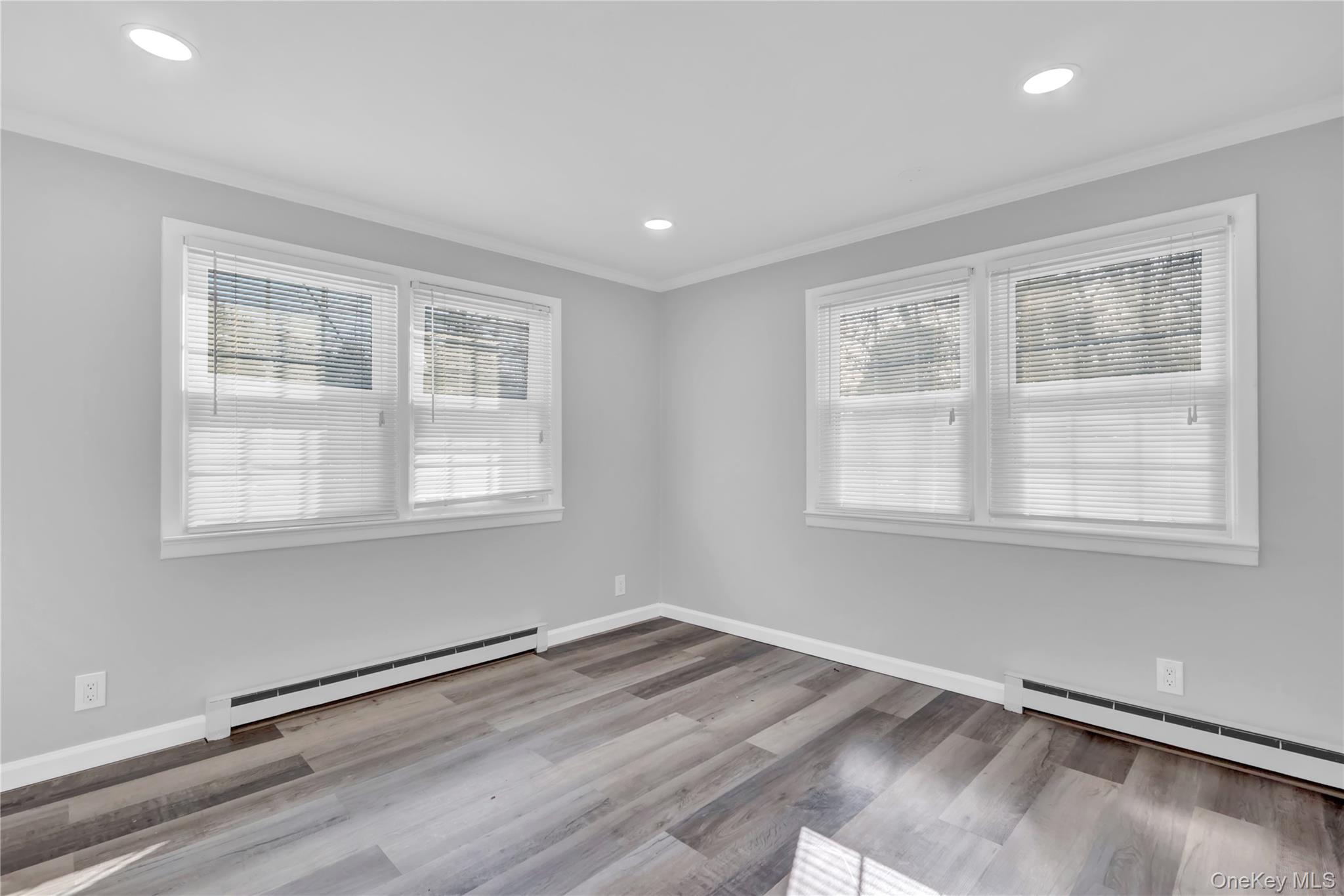 #13 photo, 81 Oakside Road, Smithtown , NY 11787