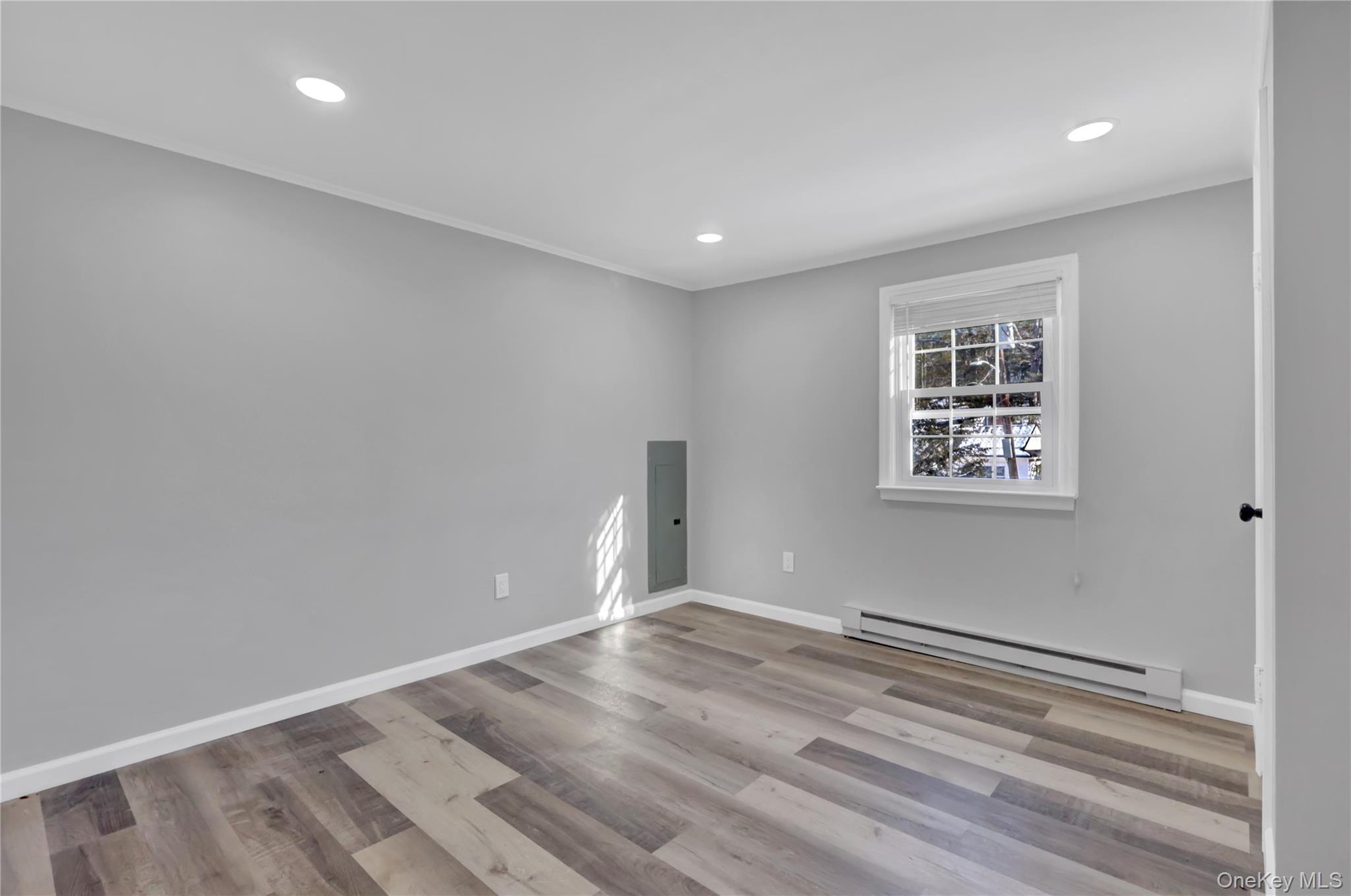 #14 photo, 81 Oakside Road, Smithtown , NY 11787