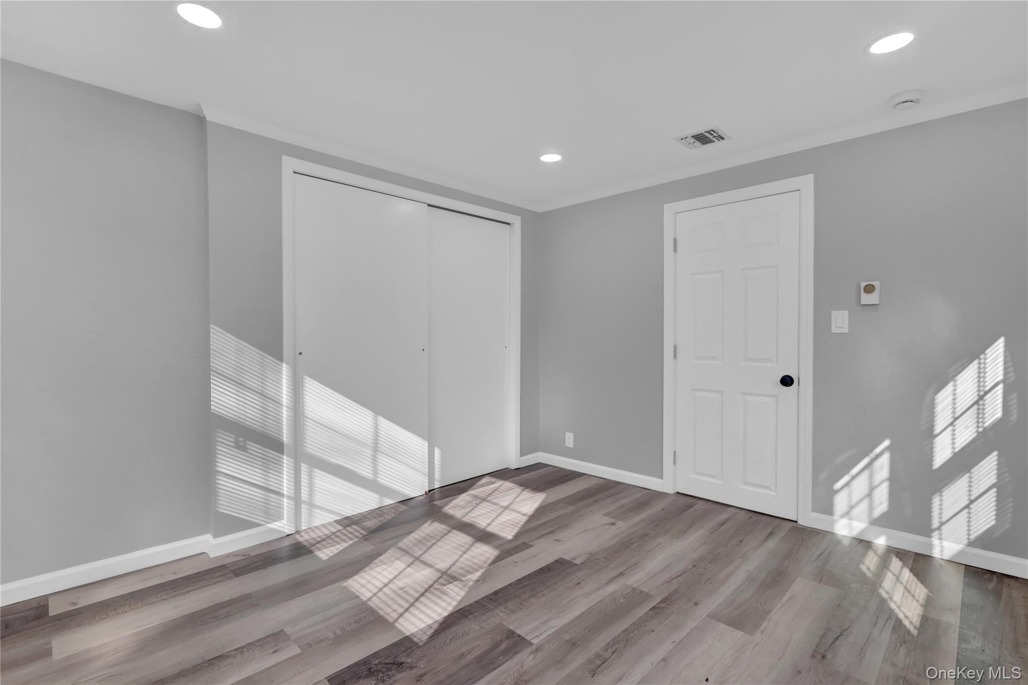 #15 photo, 81 Oakside Road, Smithtown , NY 11787