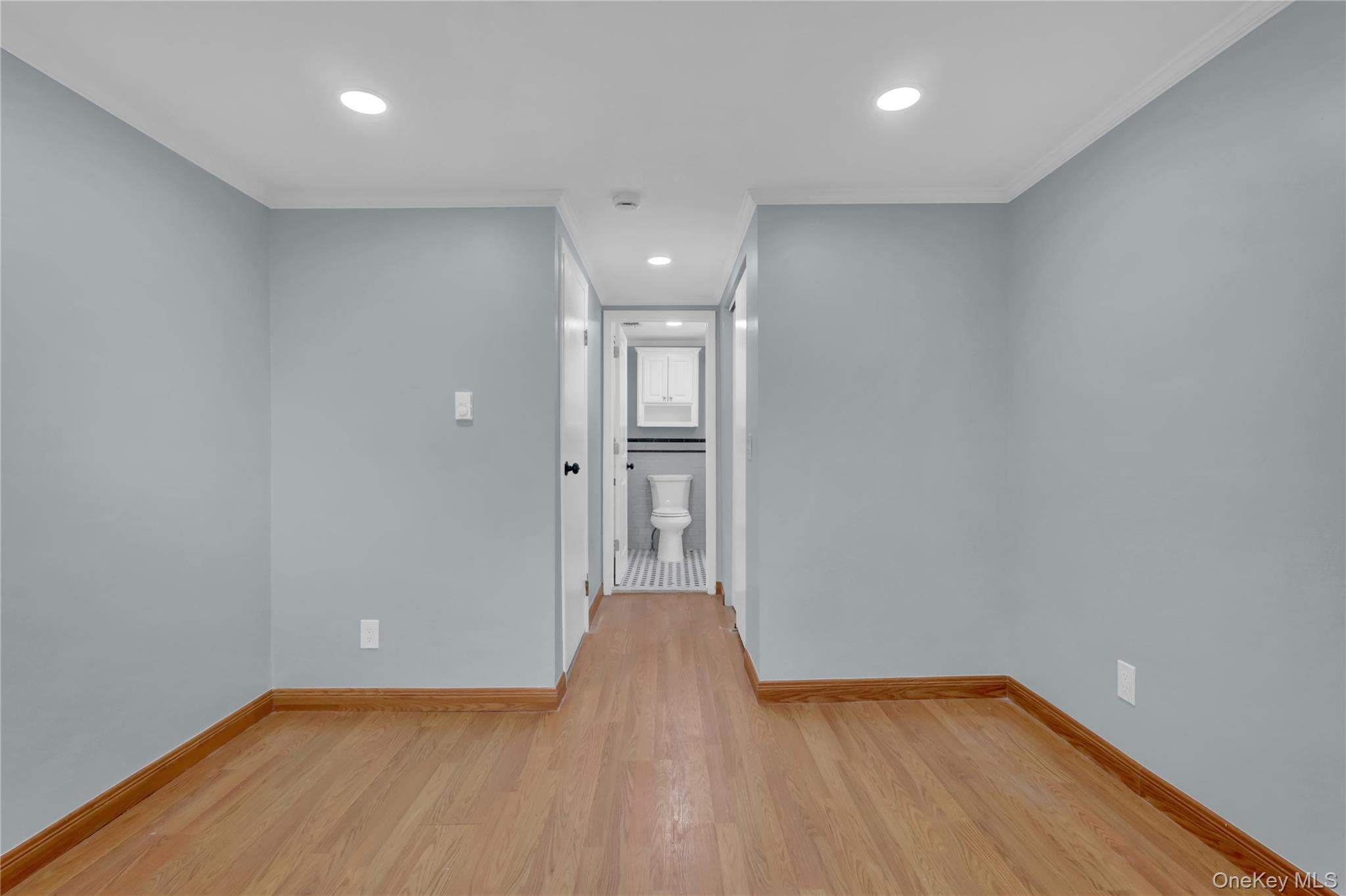 #19 photo, 81 Oakside Road, Smithtown , NY 11787