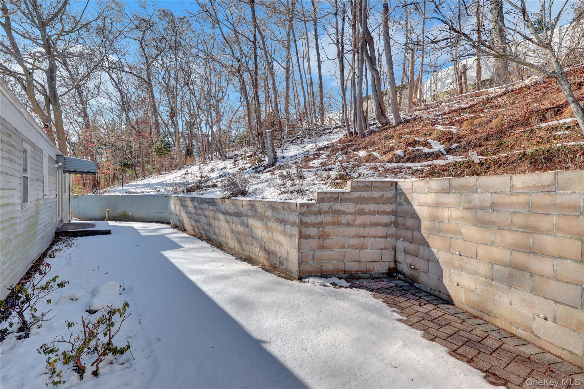 #4 photo, 81 Oakside Road, Smithtown , NY 11787