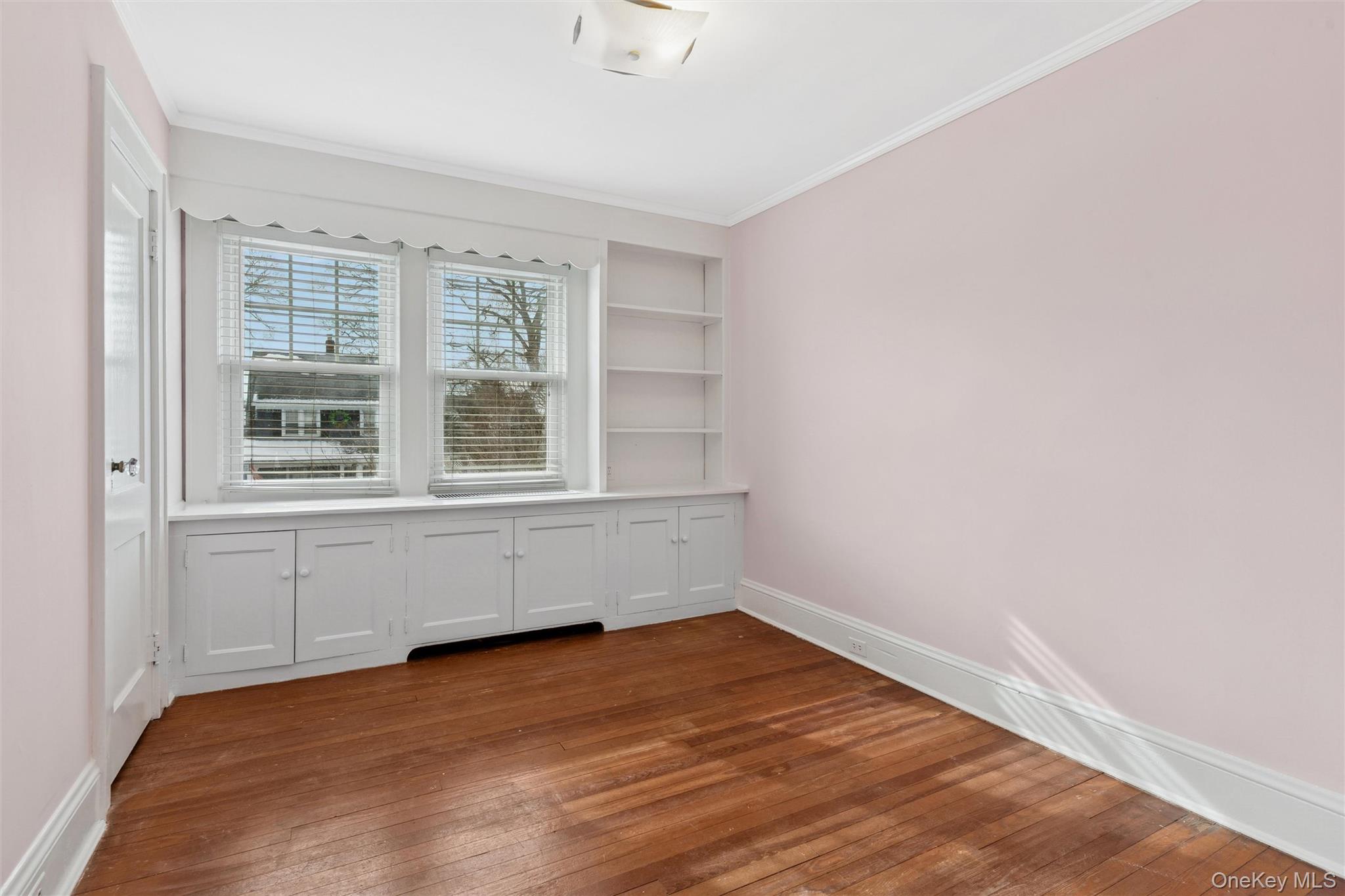 #12 photo, 107 Linden Street, 롱 아일랜드 Rockville Centre , NY 11570