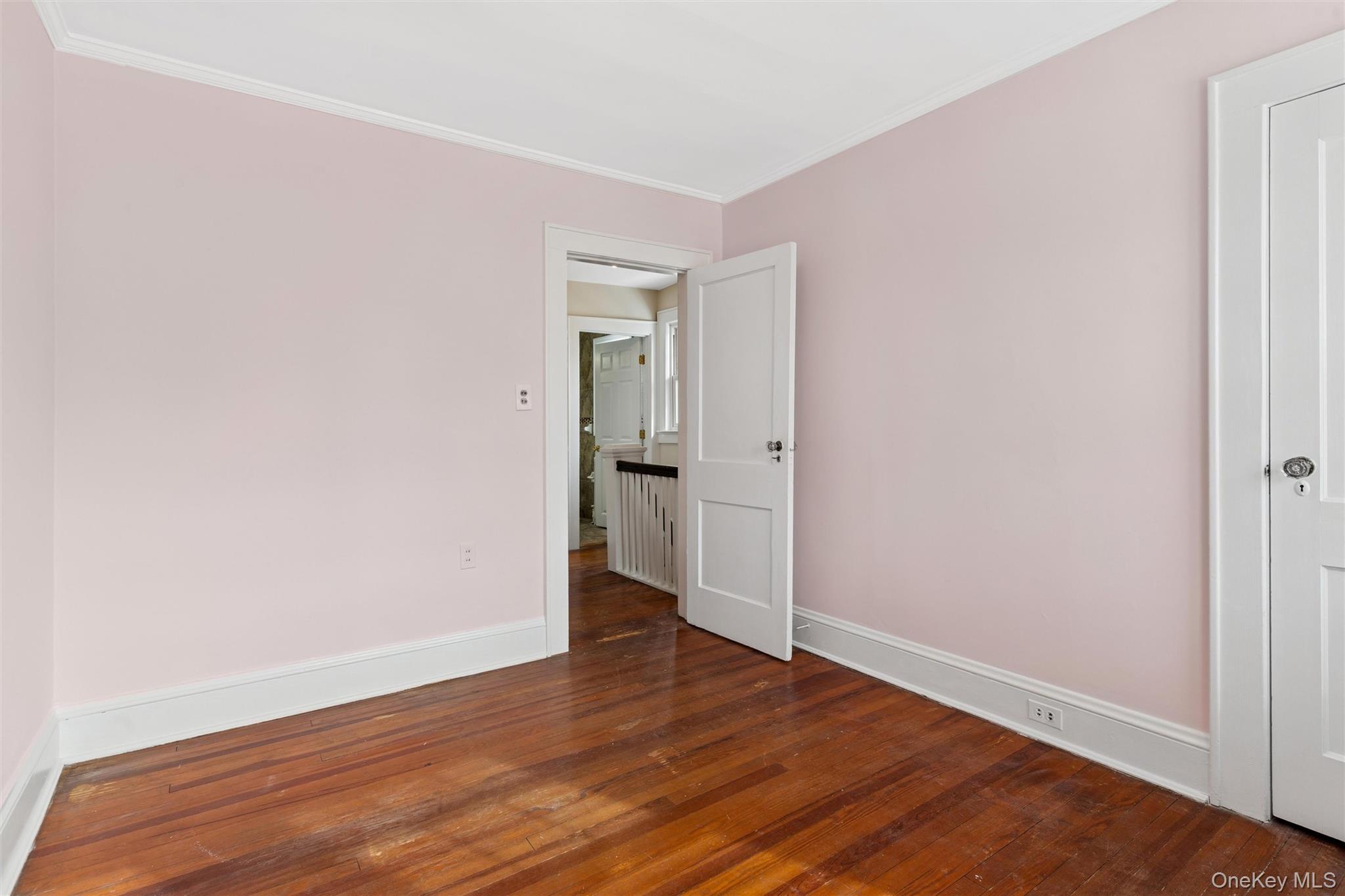 #13 photo, 107 Linden Street, 롱 아일랜드 Rockville Centre , NY 11570