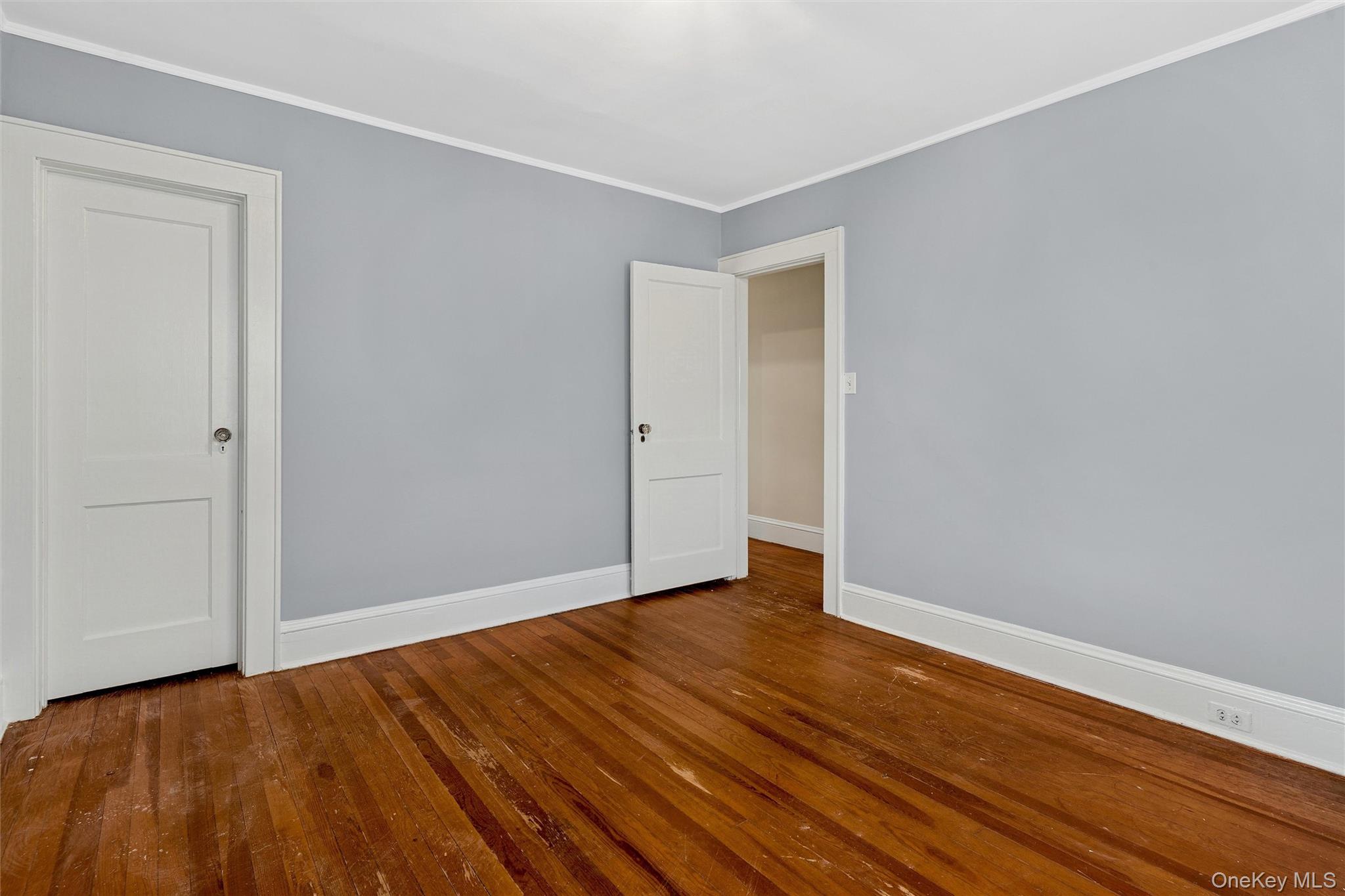 #15 photo, 107 Linden Street, 롱 아일랜드 Rockville Centre , NY 11570