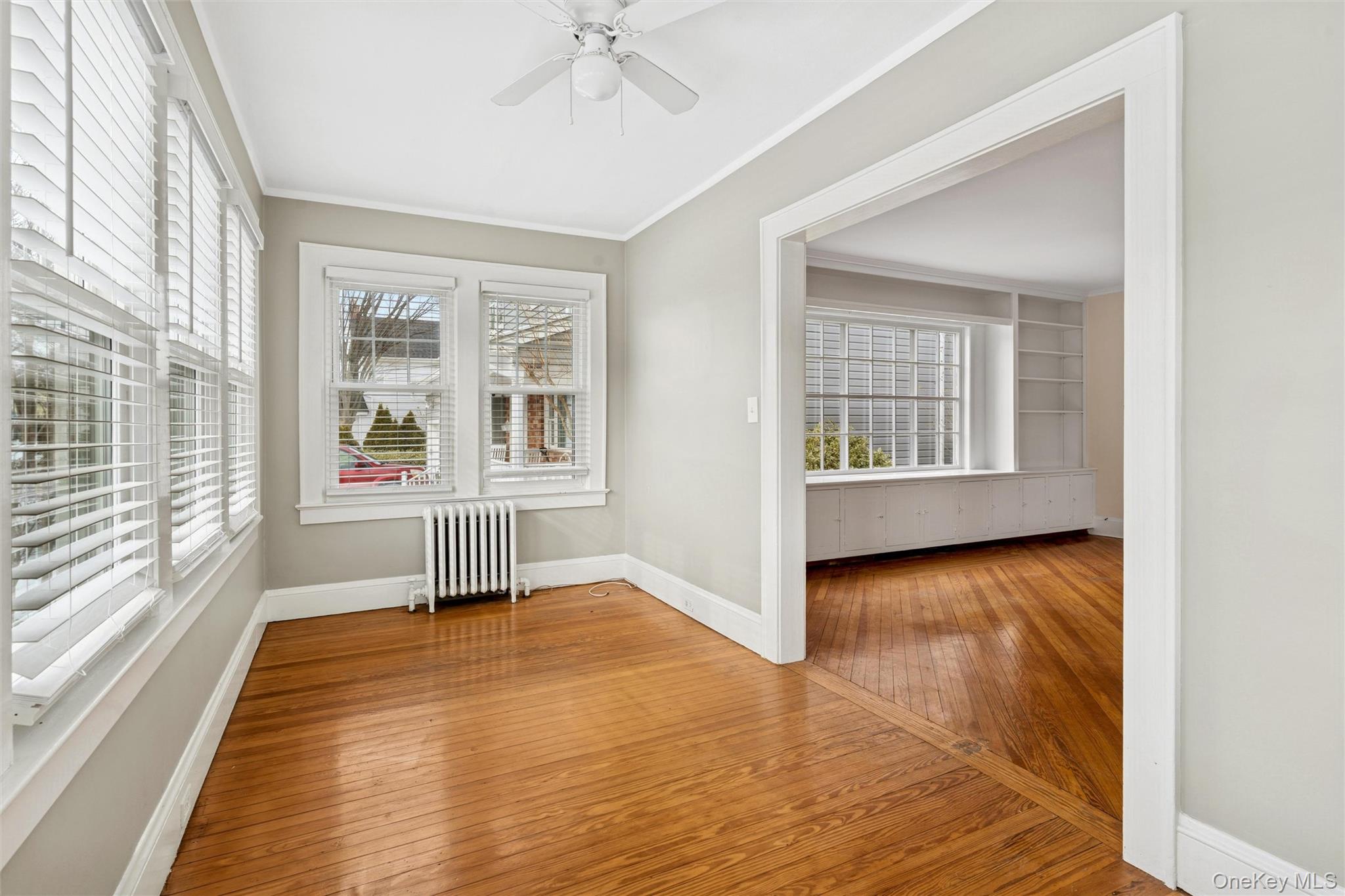 #5 photo, 107 Linden Street, 롱 아일랜드 Rockville Centre , NY 11570