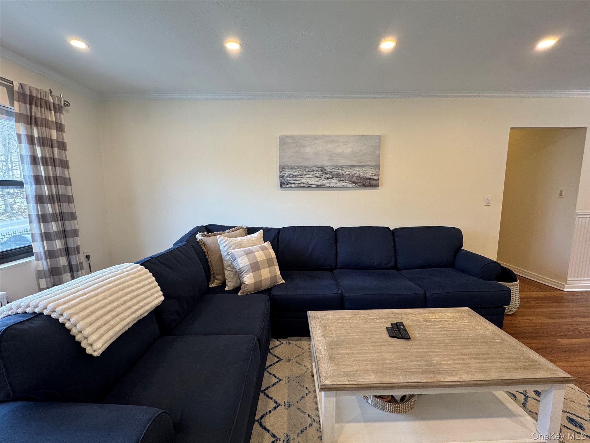 #4 photo, 313 Main Street, 롱 아일랜드 Roslyn , NY 11576