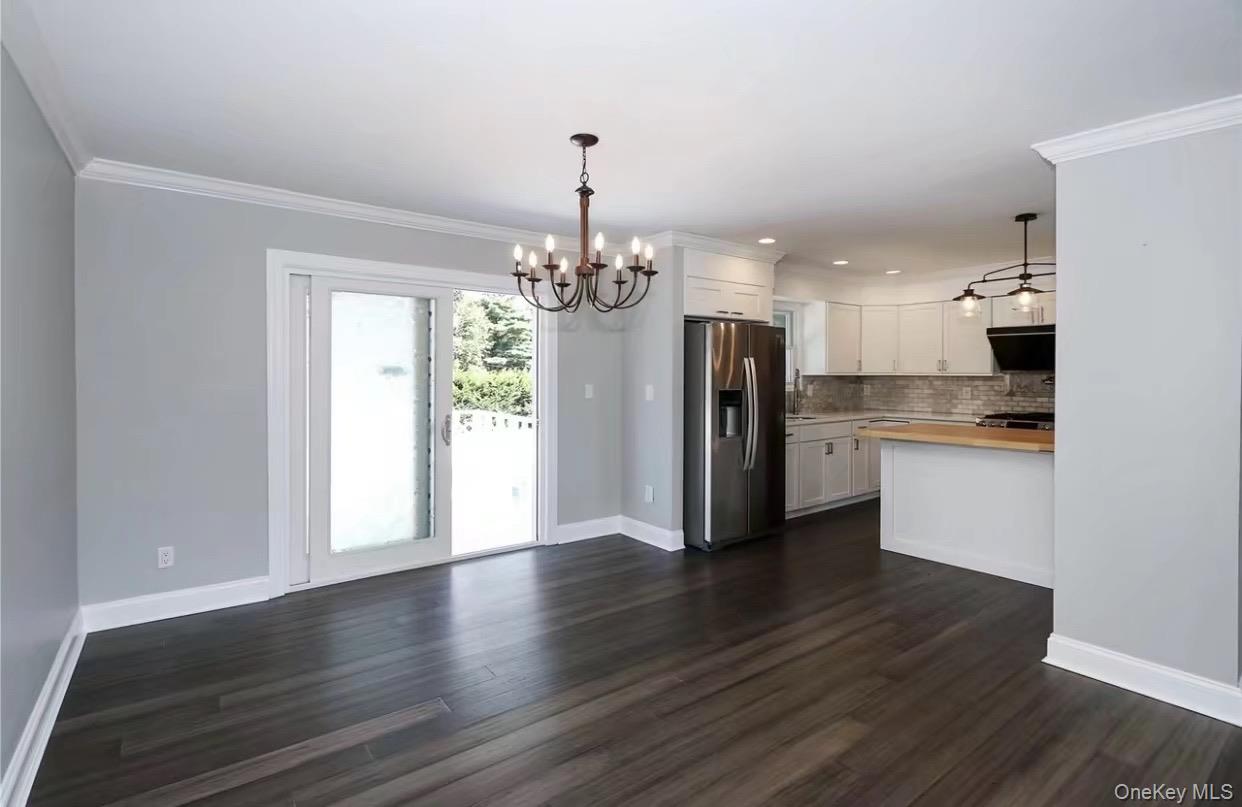 #12 photo, 335 Gillette Street, 롱 아일랜드 Dix Hills , NY 11746