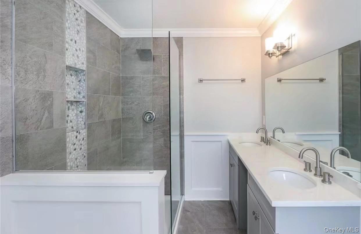 #2 photo, 335 Gillette Street, 롱 아일랜드 Dix Hills , NY 11746