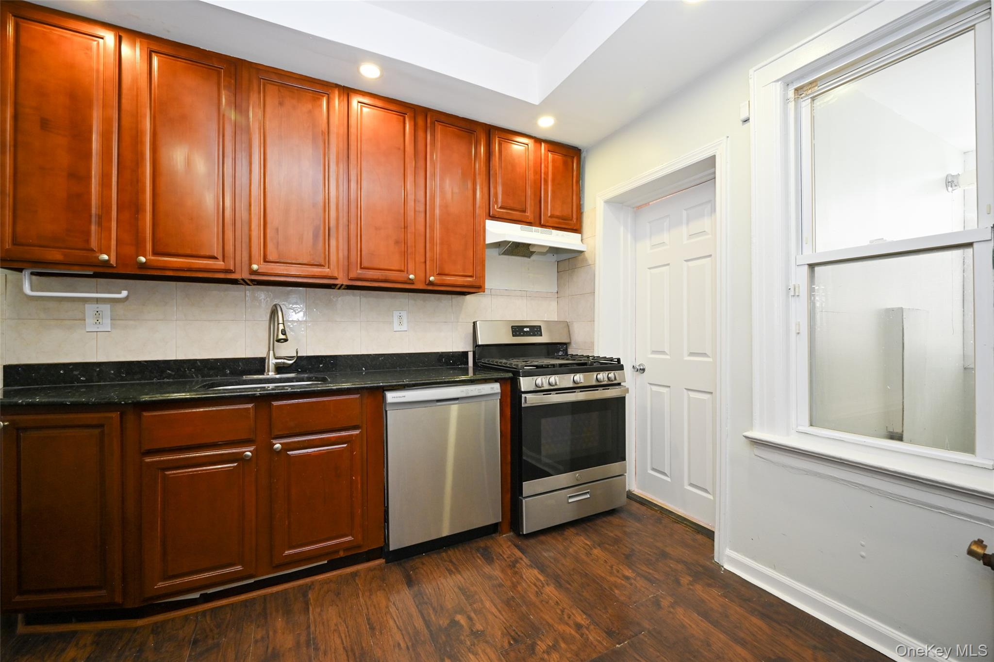 #7 photo, 9308 240 Street, Bellerose , NY 11426