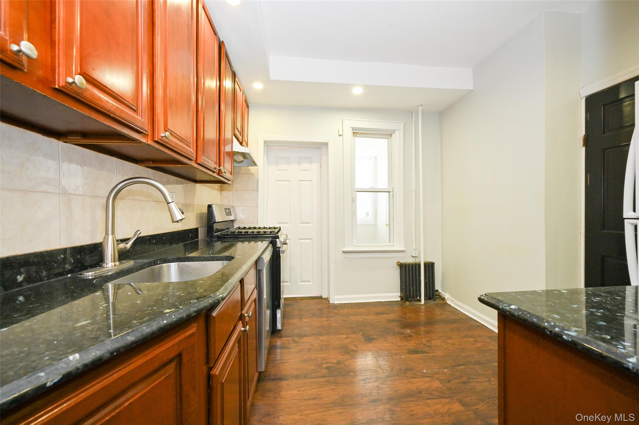 #8 photo, 9308 240 Street, Bellerose , NY 11426