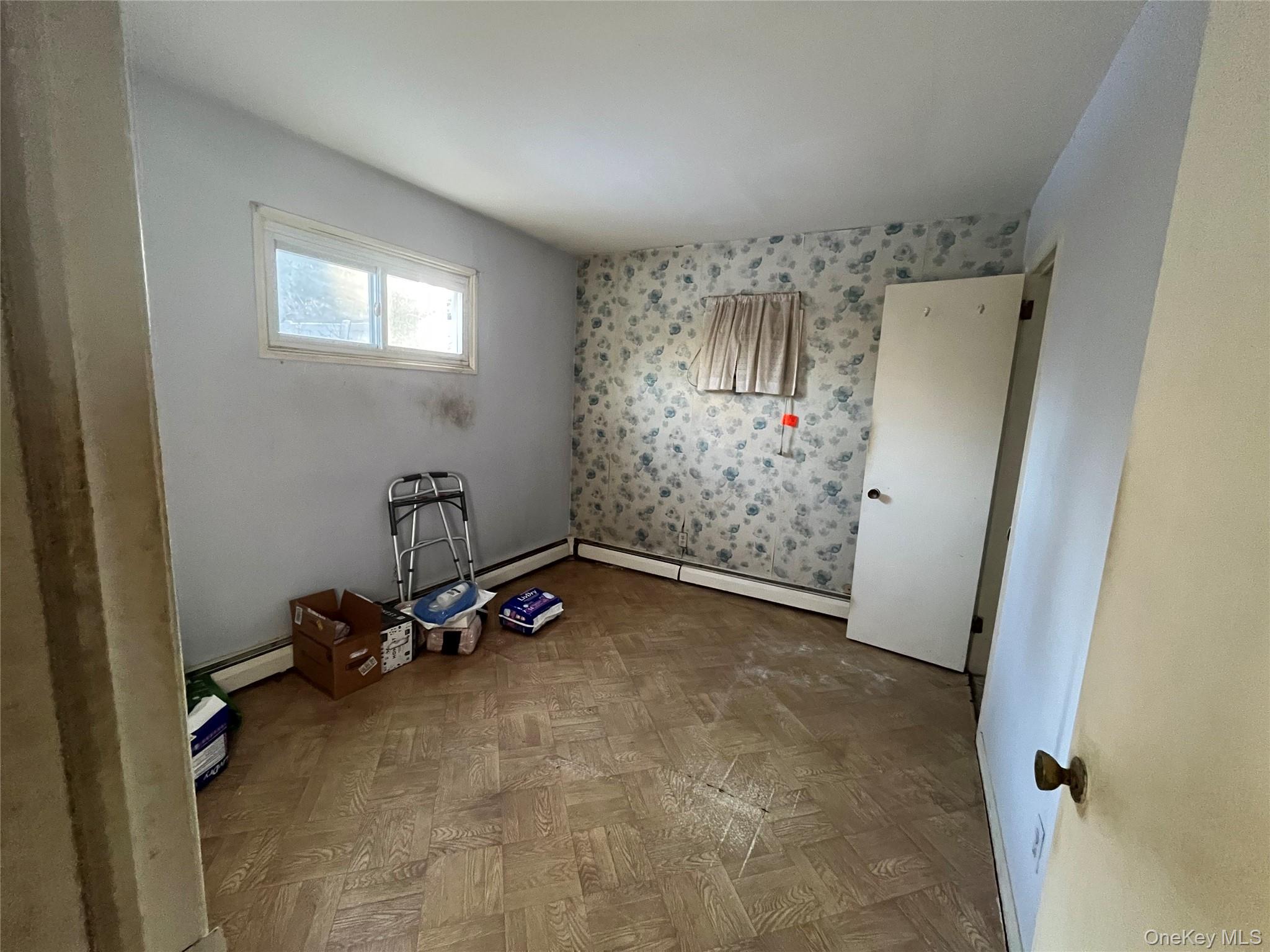 #4 photo, 370 Boulder Street, Ronkonkoma , NY 11779