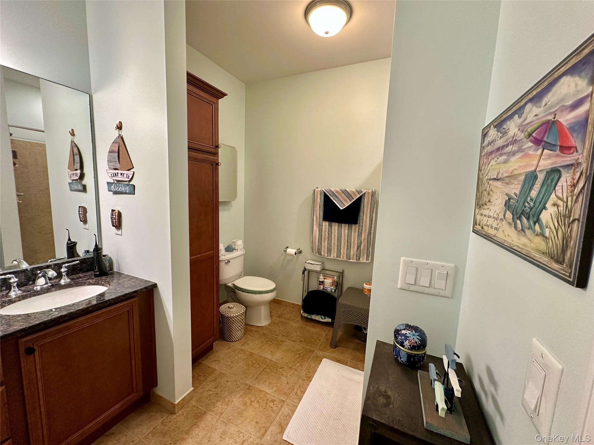 #14 photo, 121 Wildwood Circle, Holtsville , NY 11742