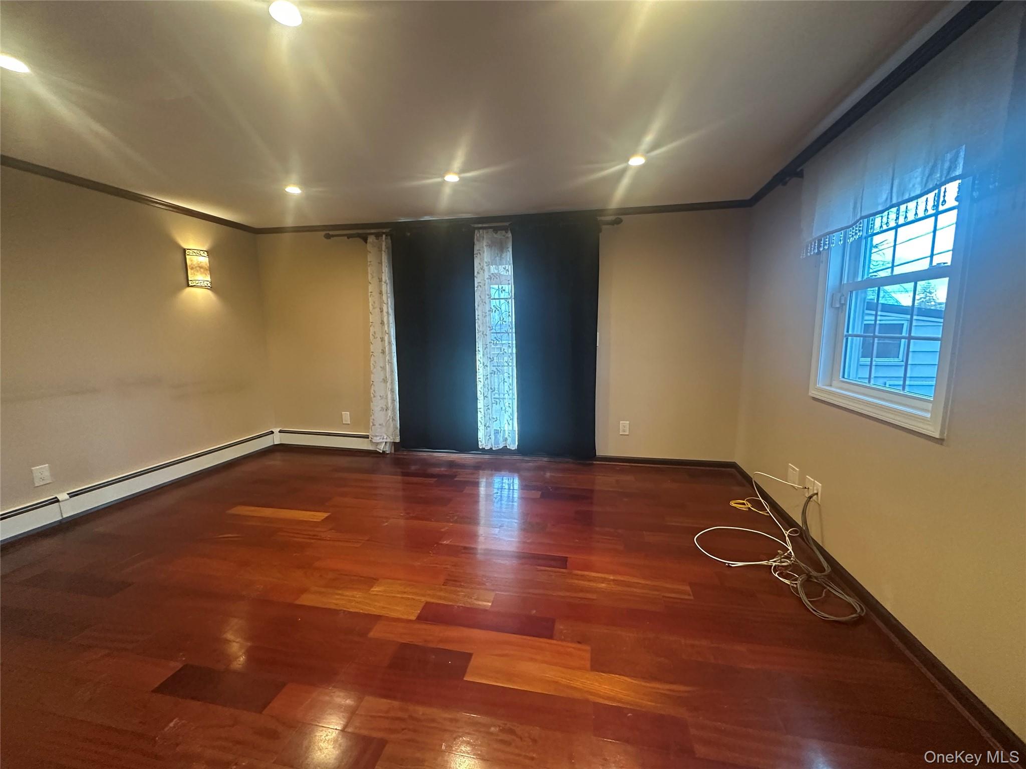 #9 photo, 524 JERUSLEM AVE, Hicksville , NY 11801