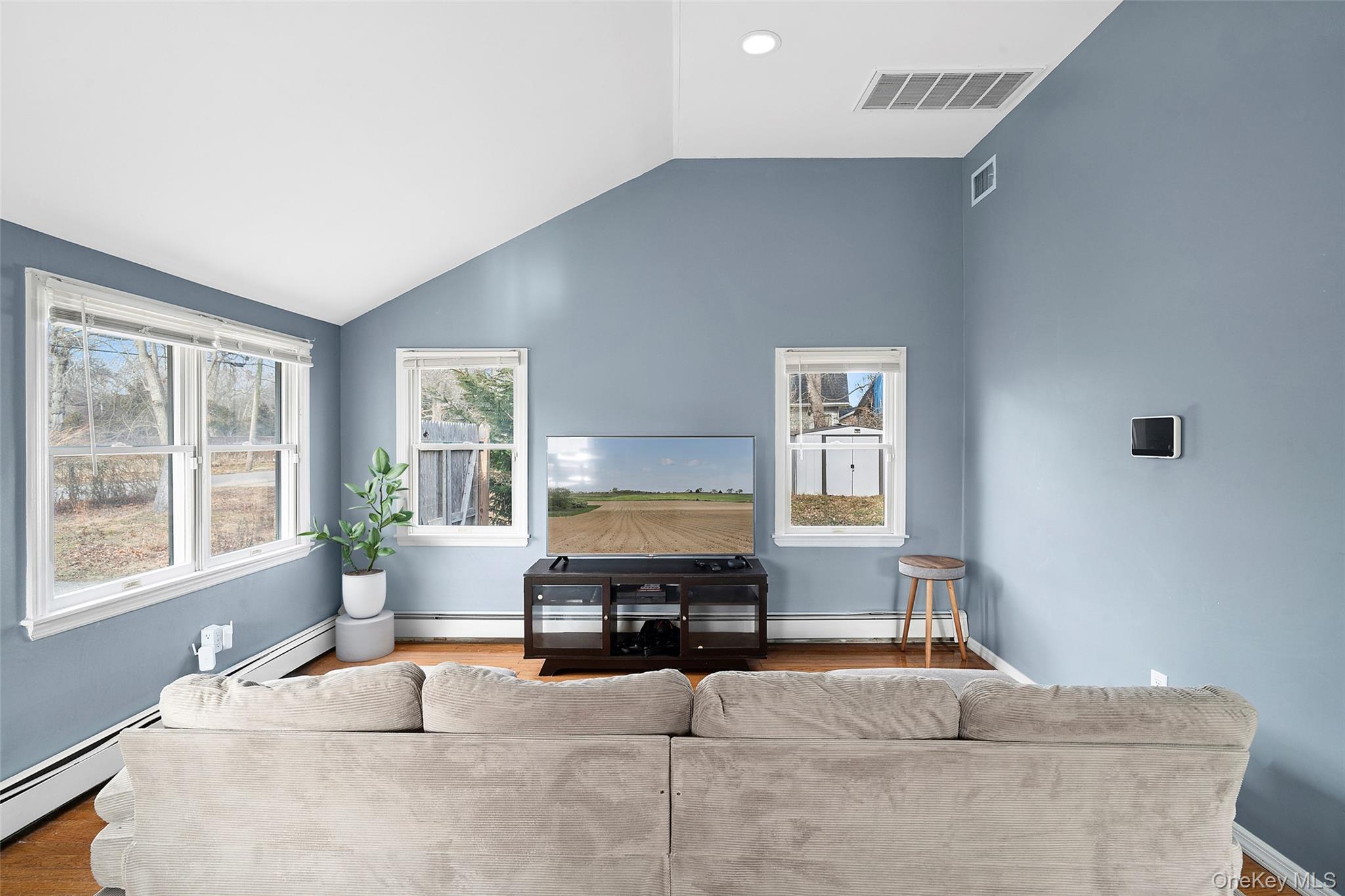 #4 photo, 69 Locust Drive, سوفولك Brookhaven , NY 11951