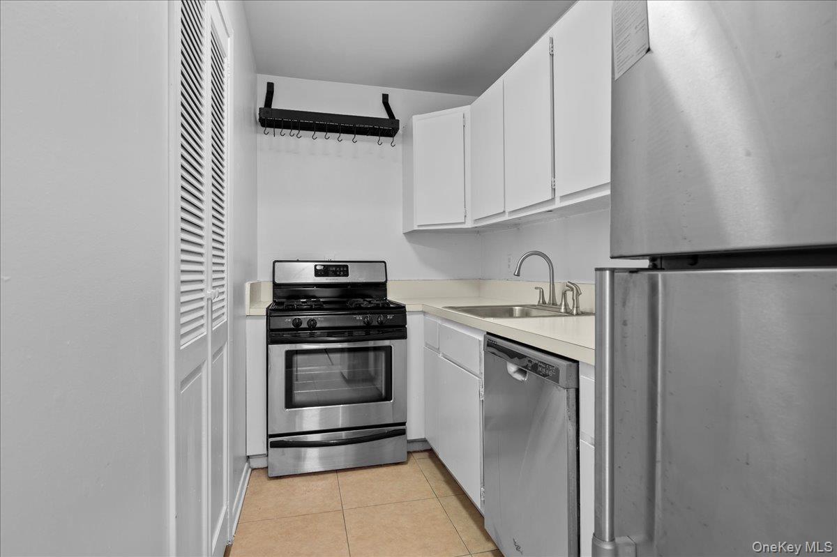 #13 photo, 2241 Palmer Avenue, New Rochelle , NY 10801