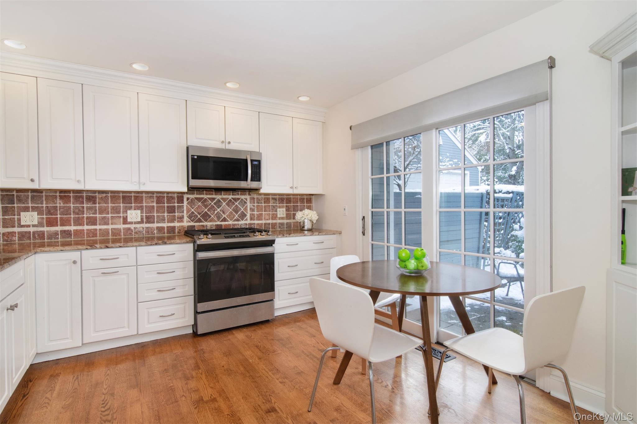 #5 photo, 110 Valleyview Road, Irvington , NY 10533