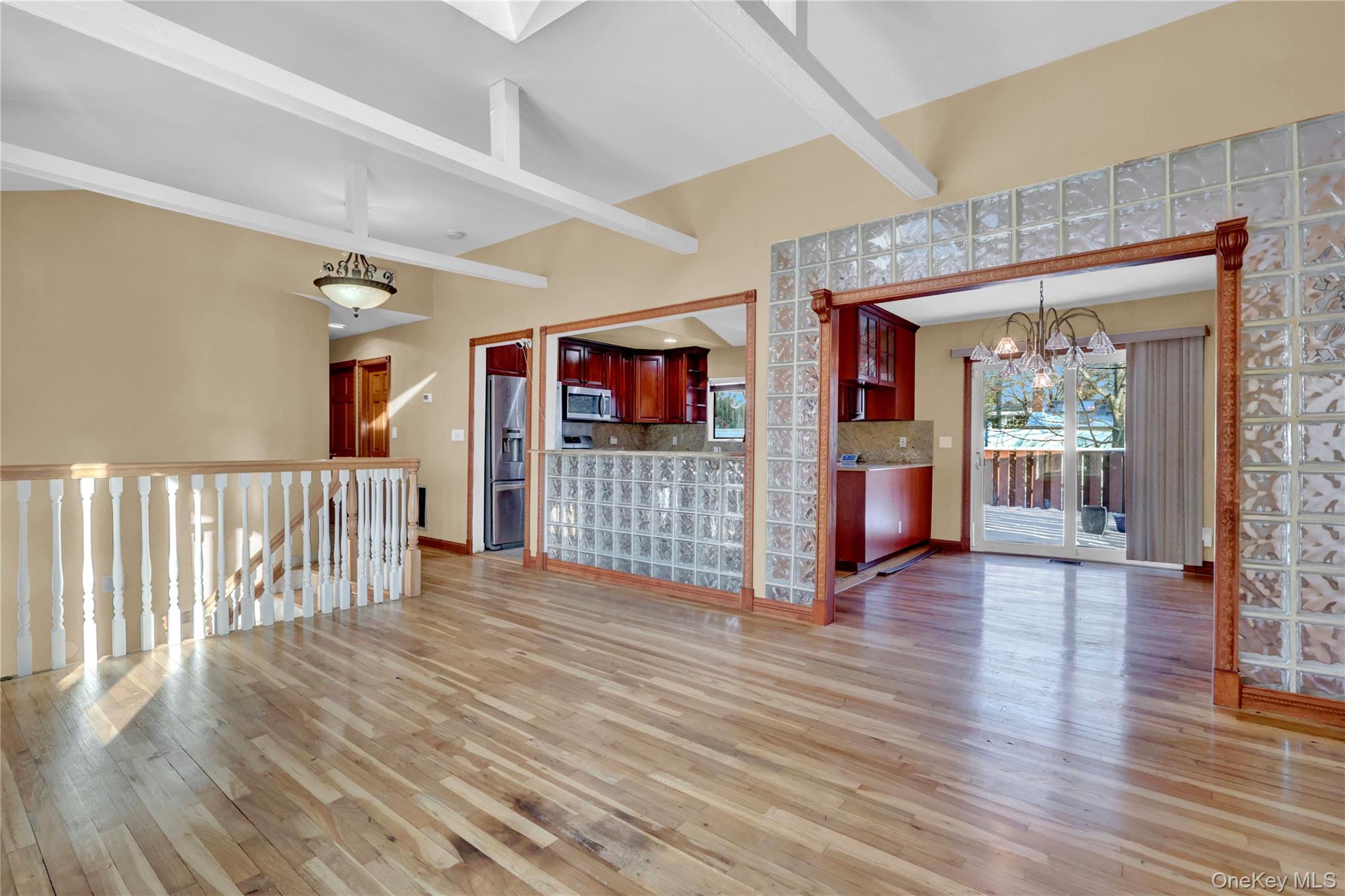 #2 photo, 97 Willow Street, מחוז סאפוק Wyandanch , NY 11798