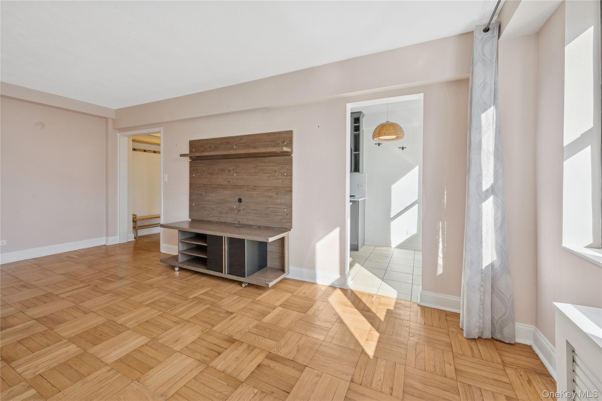 #4 photo, 3103 Fairfield Avenue, Бронкс ‖ Bronx , NY 10463