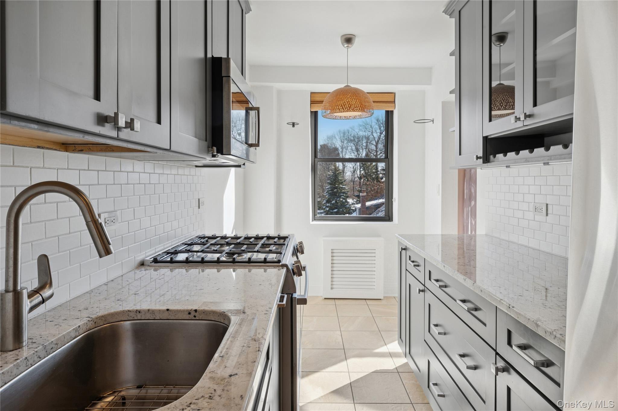 #6 photo, 3103 Fairfield Avenue, Бронкс ‖ Bronx , NY 10463