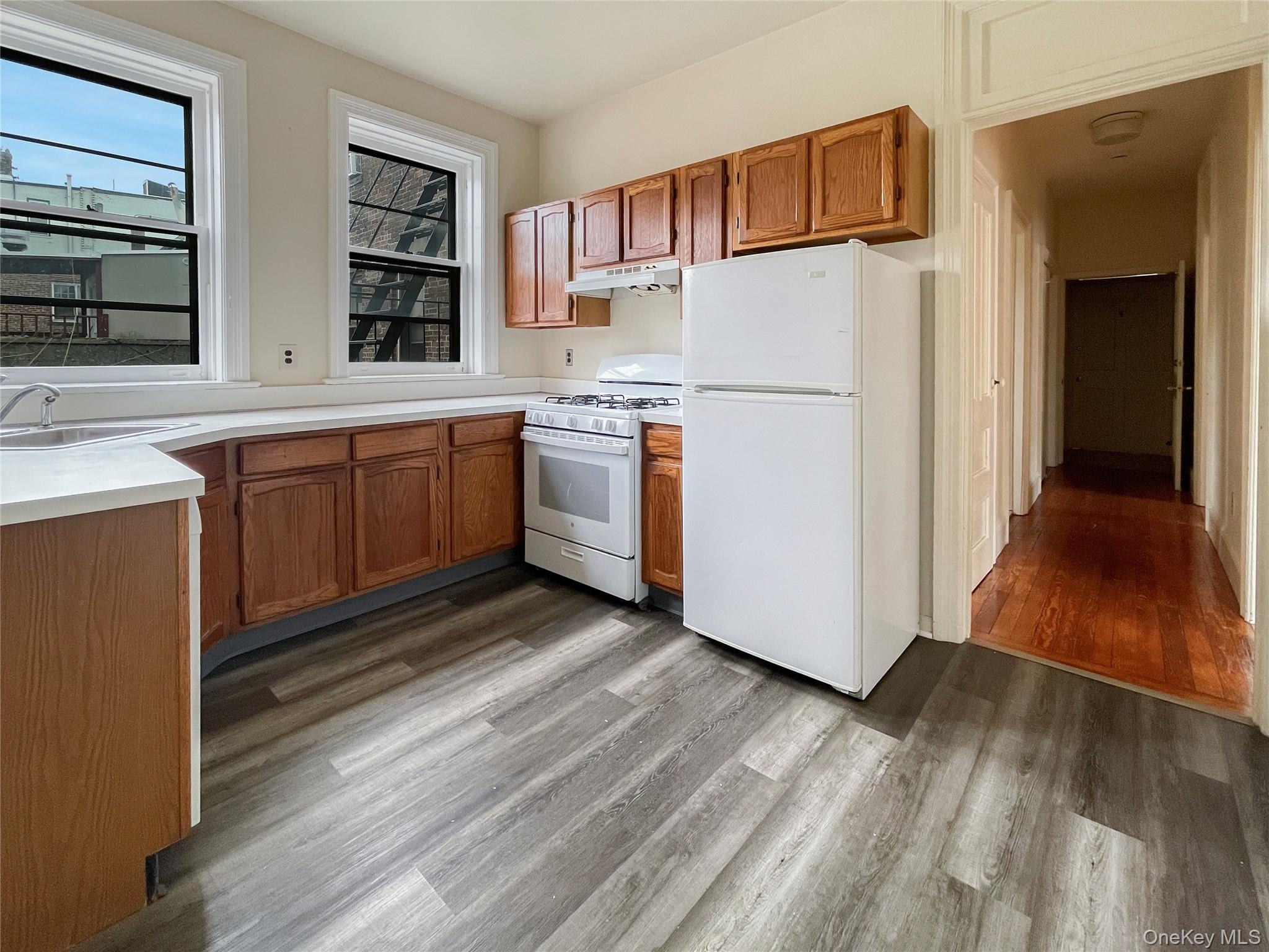 #6 photo, 49 Main Street, Irvington , NY 10533