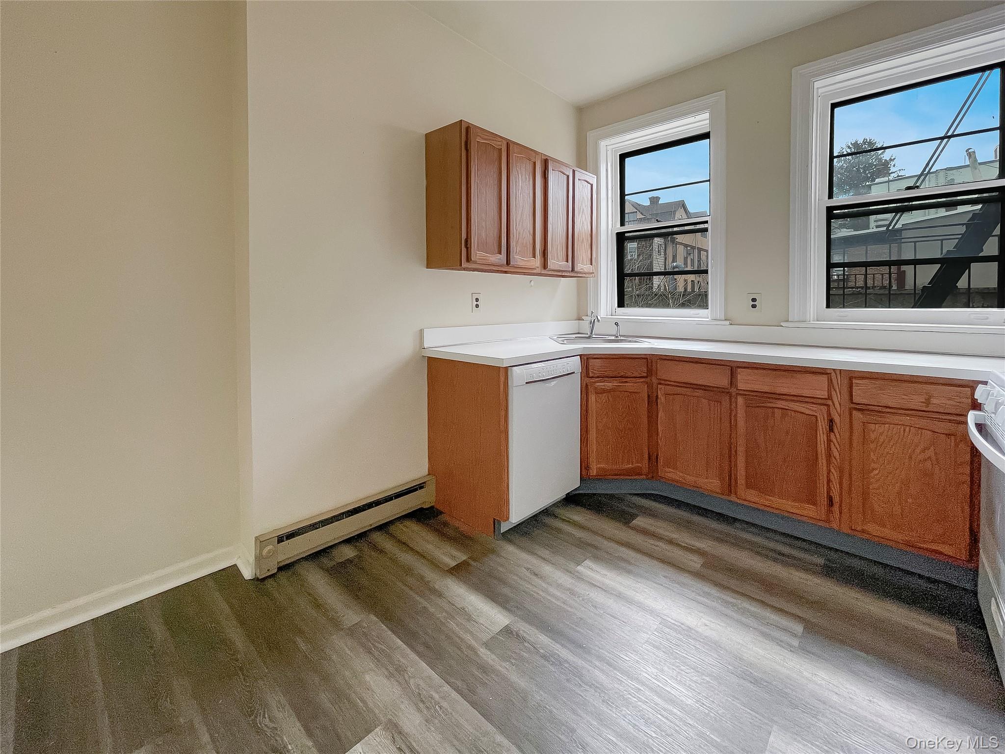 #7 photo, 49 Main Street, Irvington , NY 10533