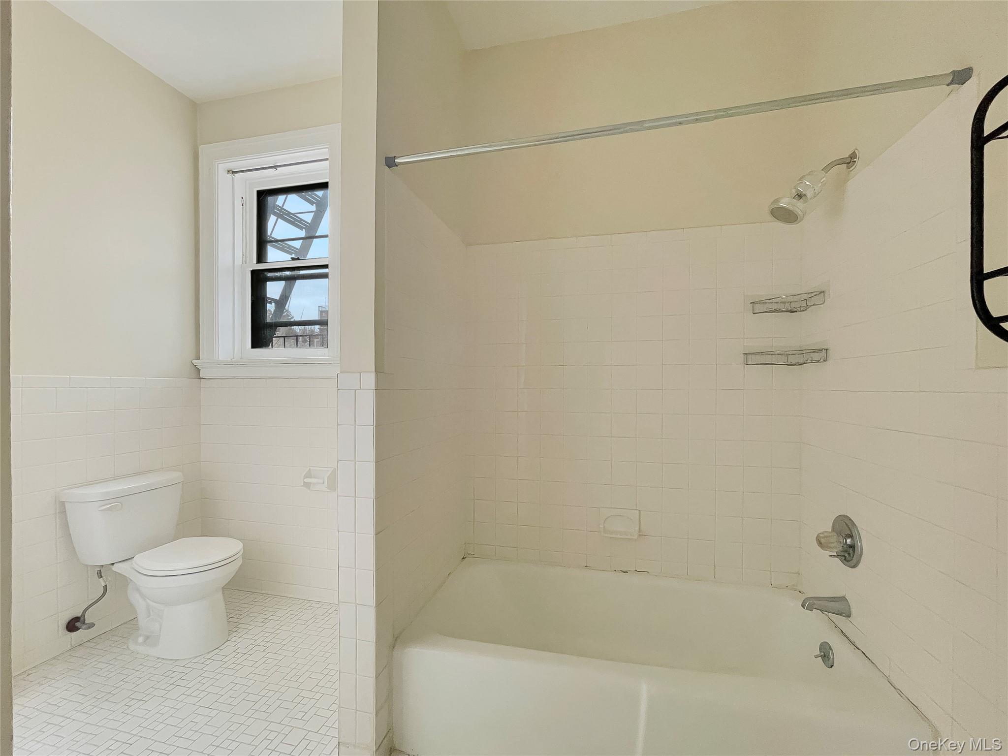 #9 photo, 49 Main Street, Irvington , NY 10533