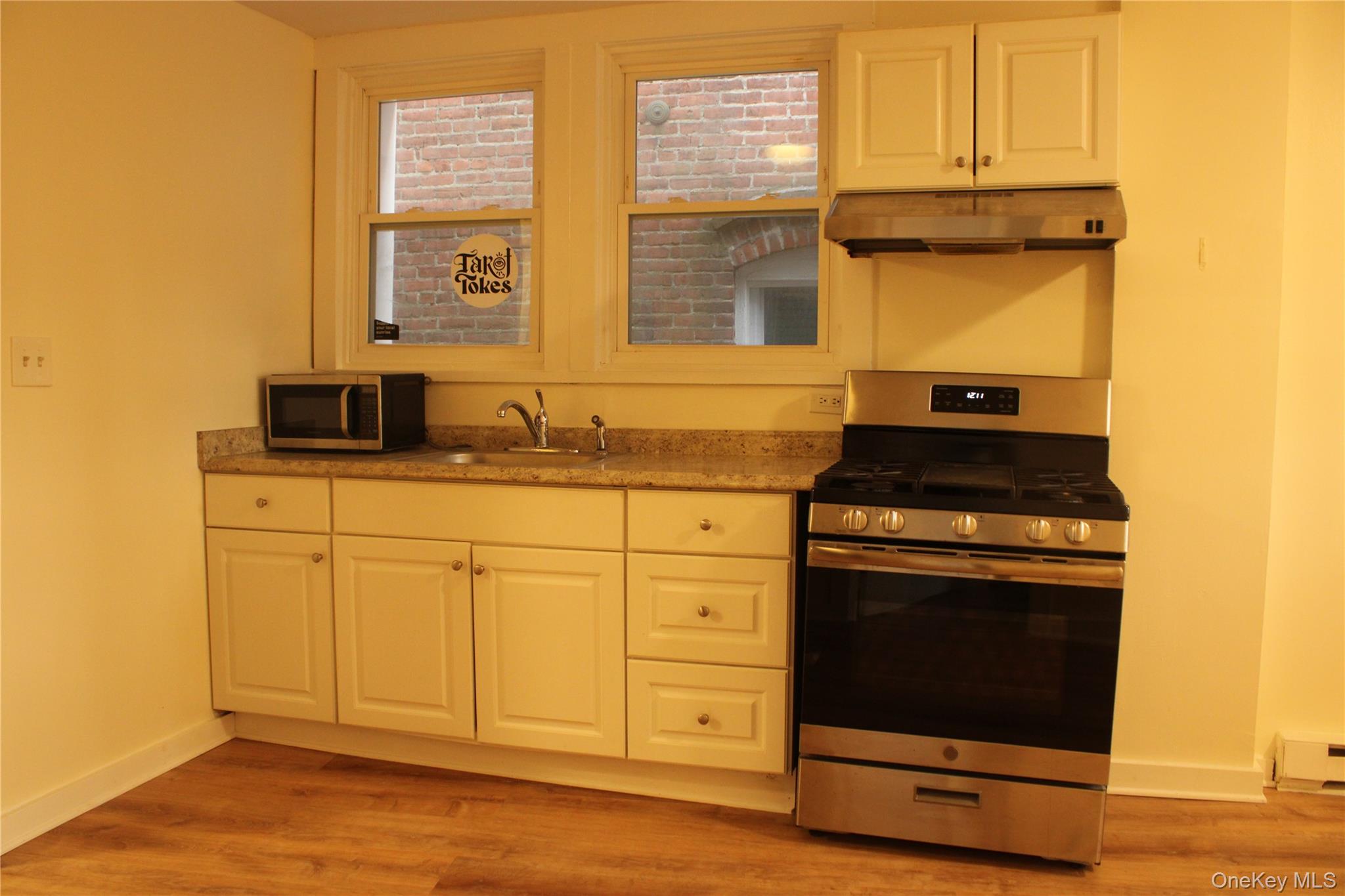 #15 photo, 52 S Bridge Street, Poughkeepsie , NY 12601