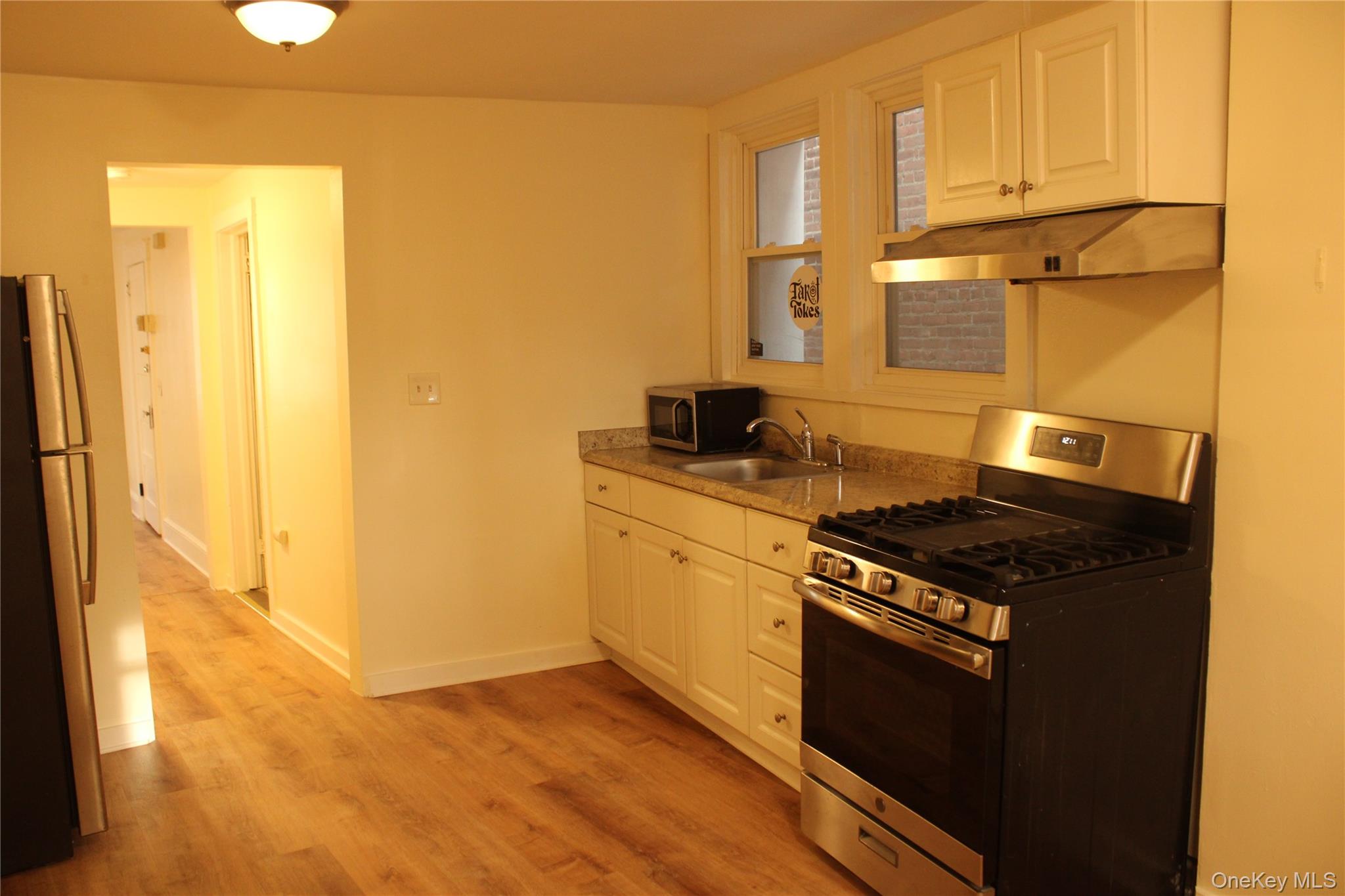 #17 photo, 52 S Bridge Street, Poughkeepsie , NY 12601