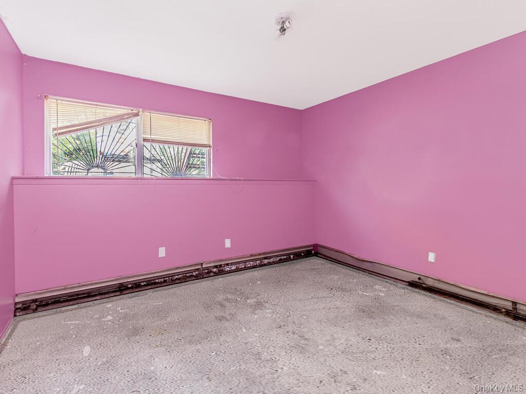 #4 photo, 1567 Longfellow Avenue, Bronx , NY 10460