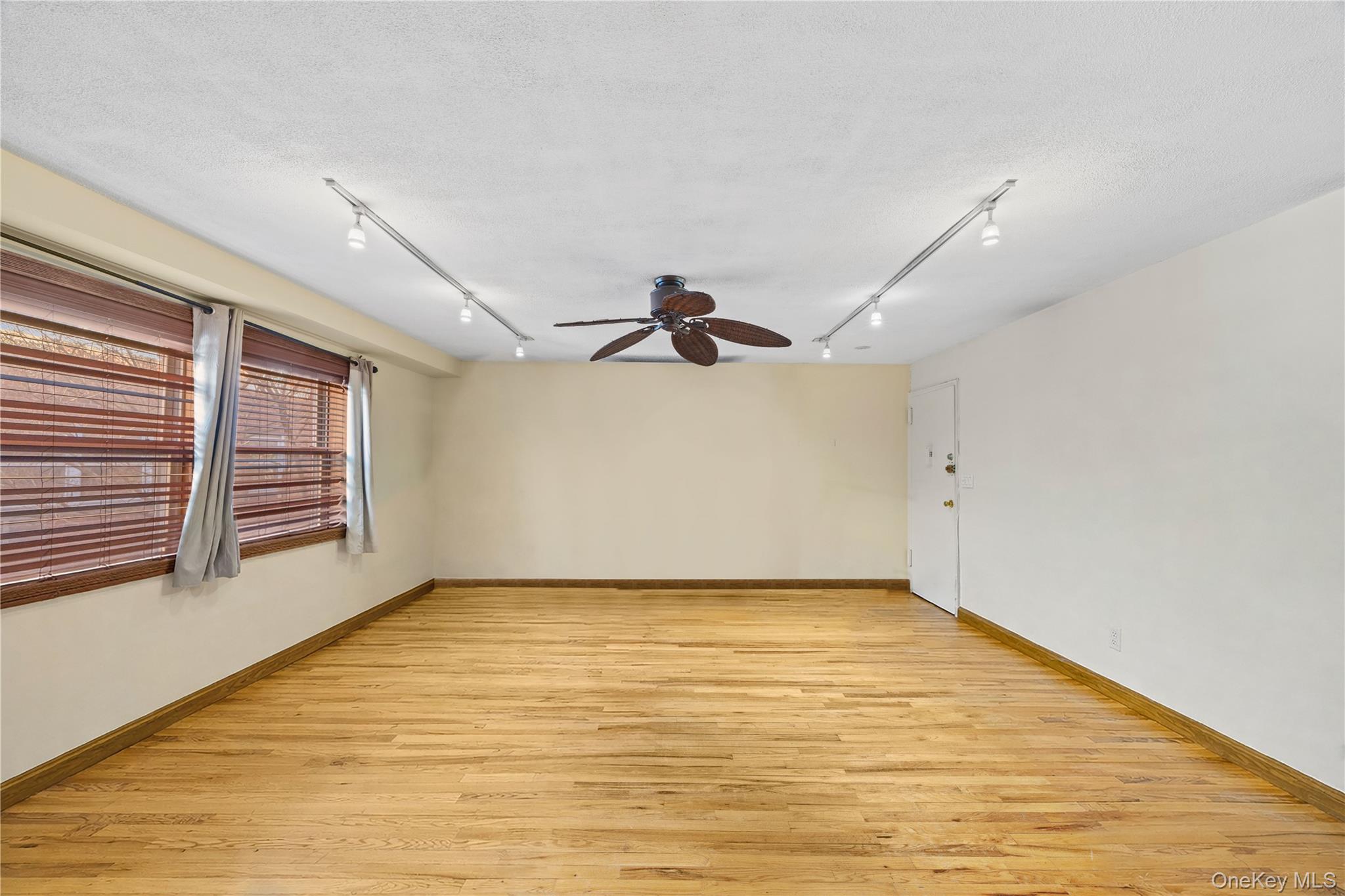 #10 photo, 6291 Broadway, ब्रोंक्स Bronx , NY 10471