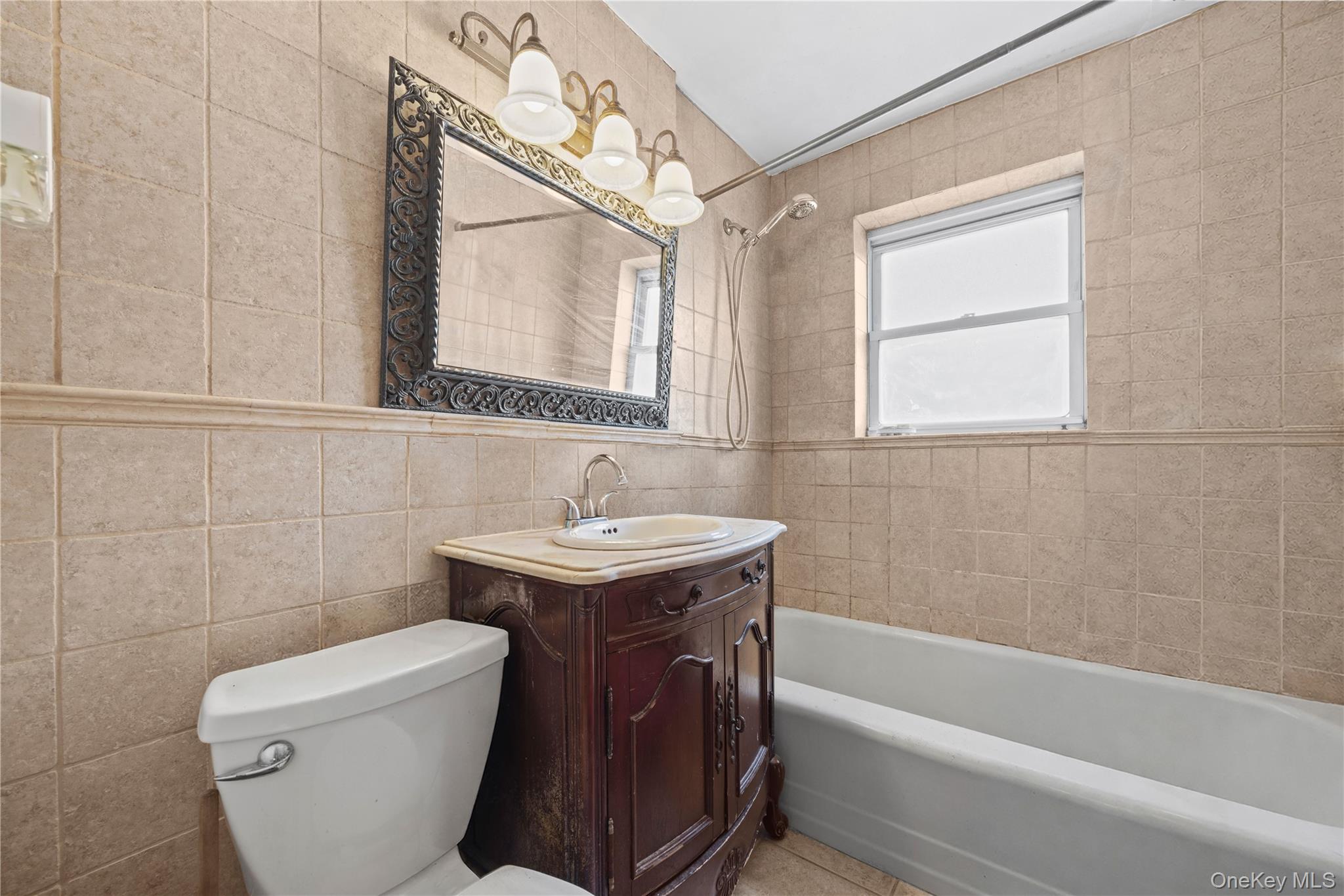 #19 photo, 6291 Broadway, ब्रोंक्स Bronx , NY 10471