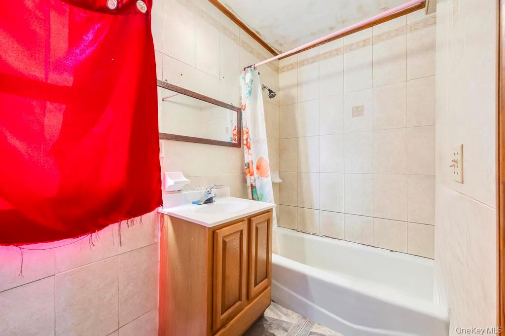 #12 photo, 46 Peters Avenue, Hempstead , NY 11550