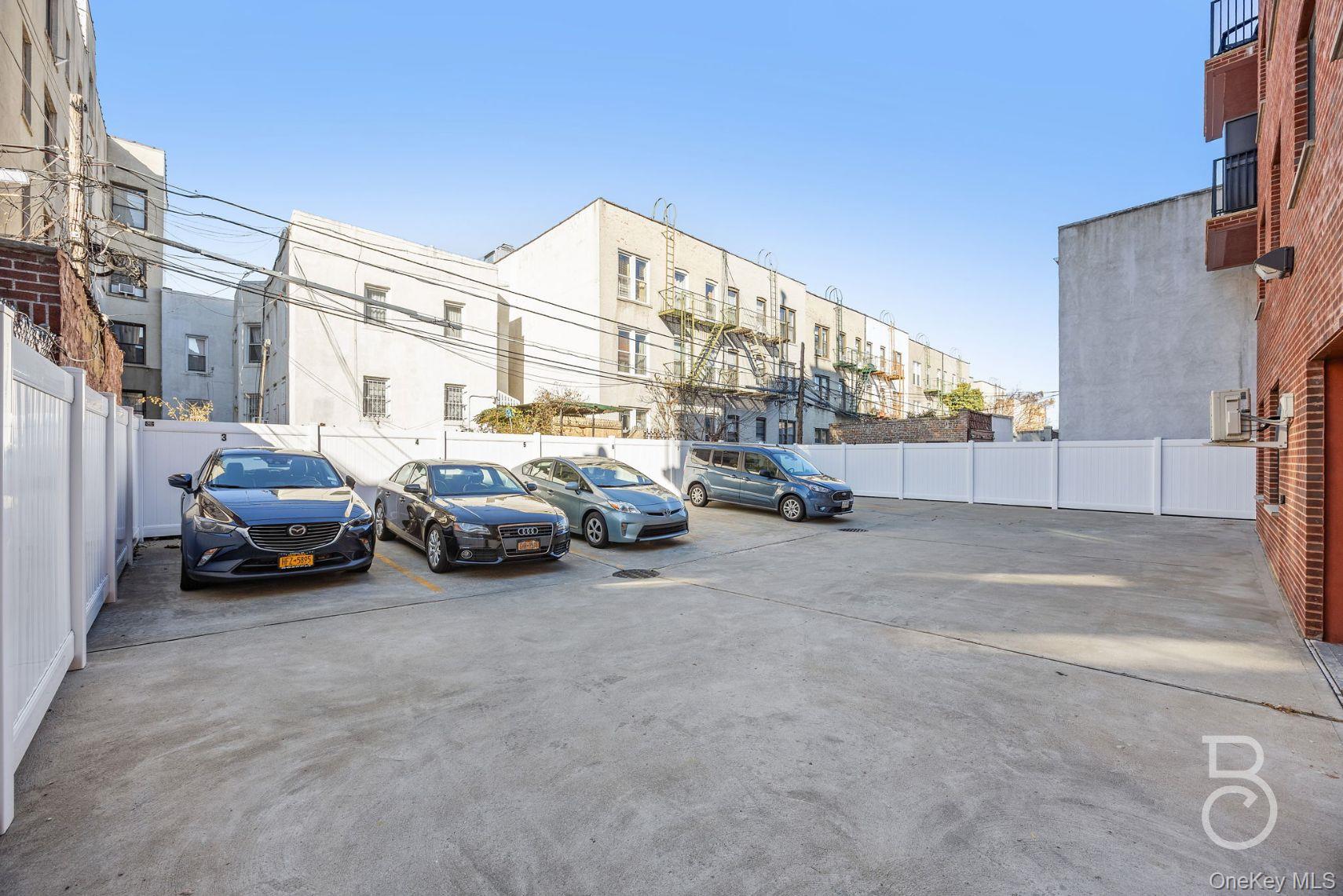 #13 photo, 25-74 34th Street, Astoria , NY 11103