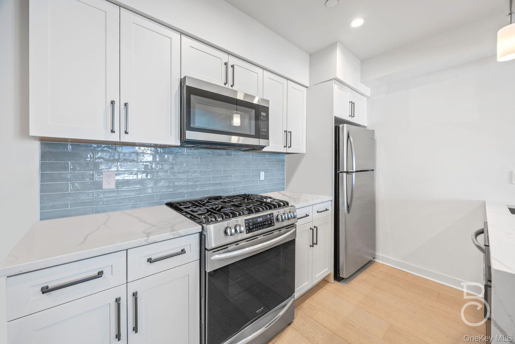 #5 photo, 25-74 34th Street, Astoria , NY 11103