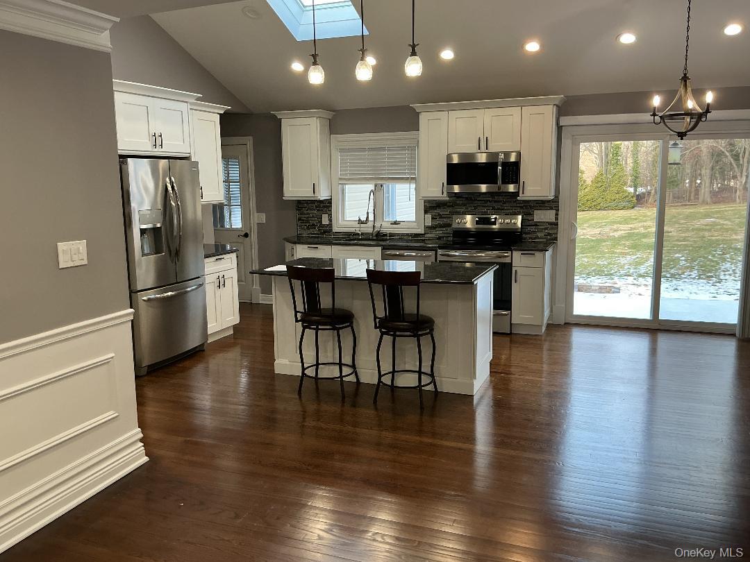 #3 photo, 9 TWIN CEDAR Lane, 롱 아일랜드 Northport , NY 11768