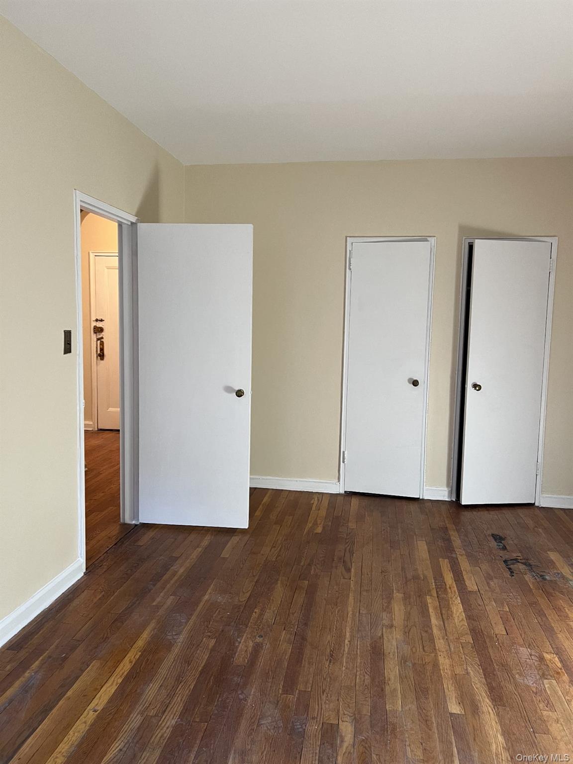 #3 photo, 69-60 108th Street, कुईंस Forest Hills , NY 11375