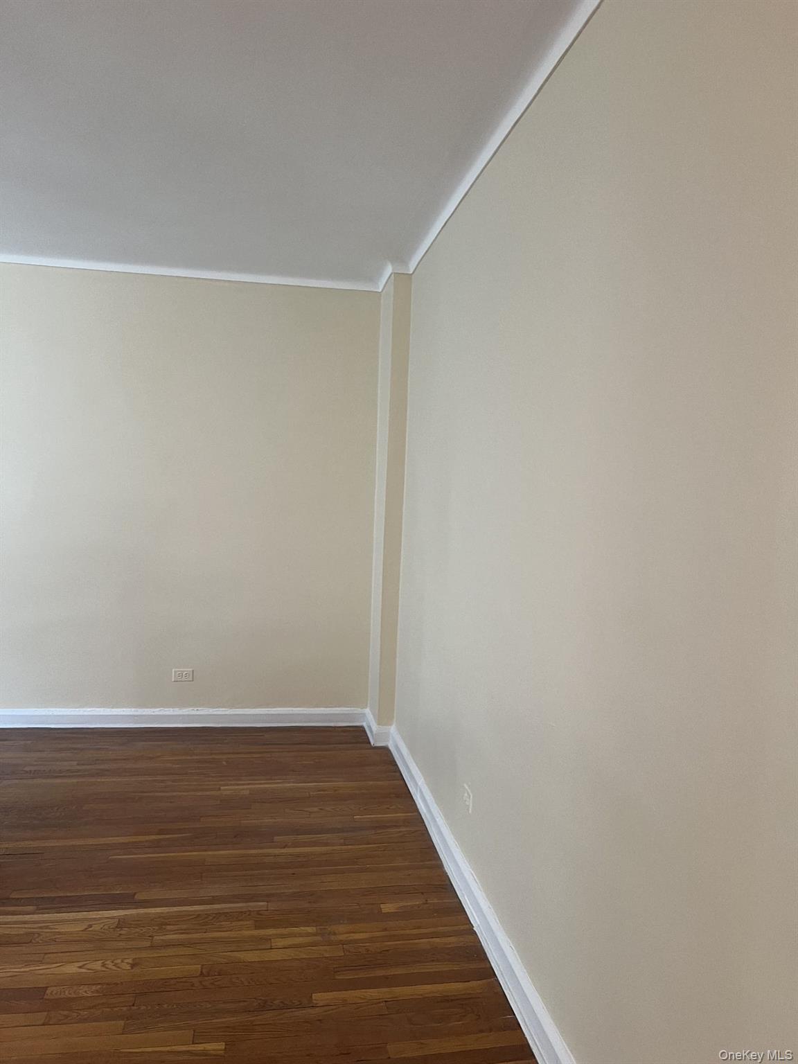 #4 photo, 69-60 108th Street, कुईंस Forest Hills , NY 11375