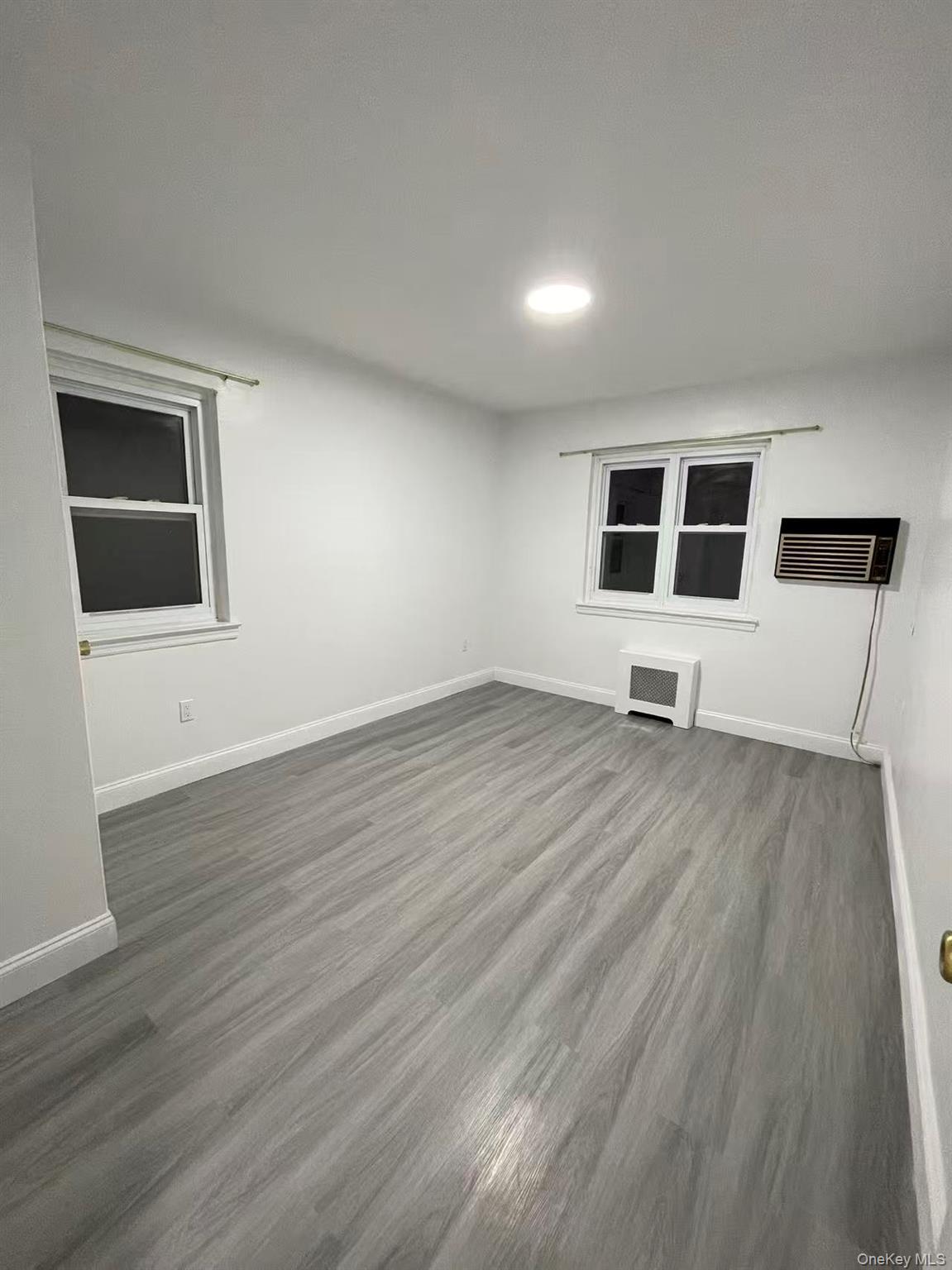 #6 photo, 19801 56th ave, कुईंस Fresh Meadows , NY 11365