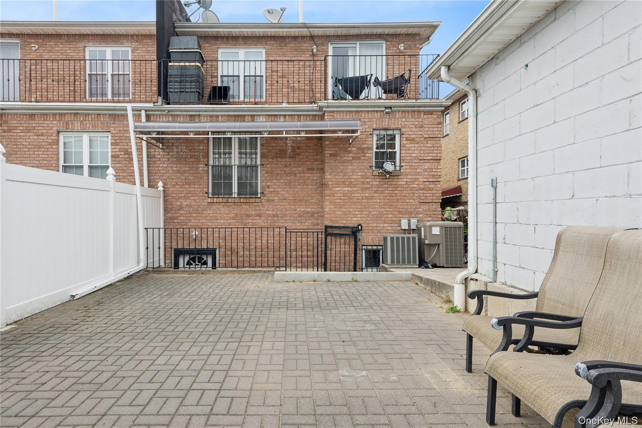 #11 photo, 61-31 136th Street, Flushing , NY 11367