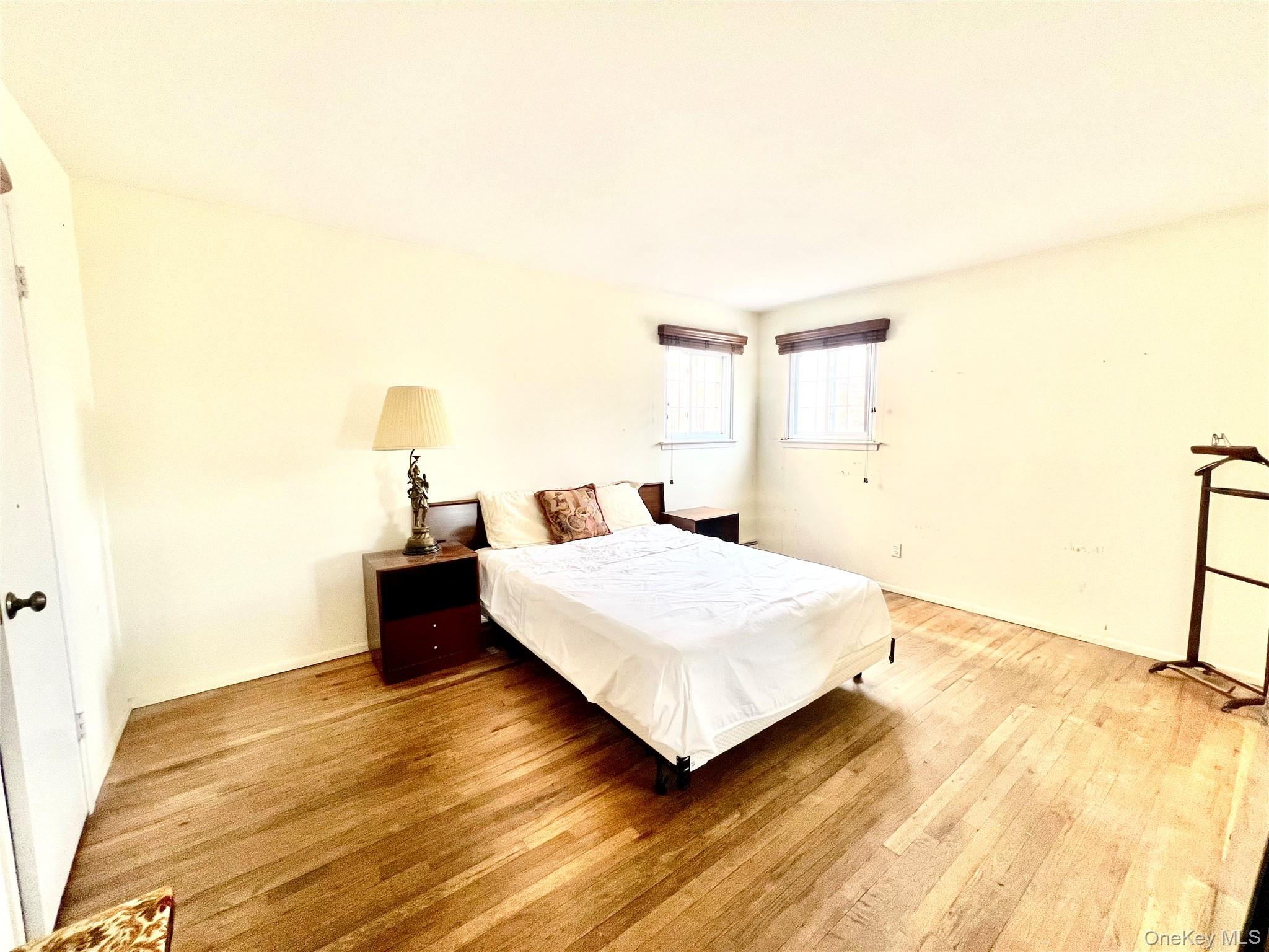 #6 photo, 366 Carvel Avenue, מחוז נסאו Cedarhurst , NY 11516