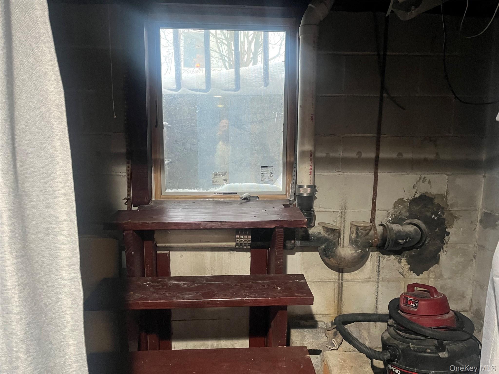 #13 photo, 330 florida Avenue, Copiague , NY 11726